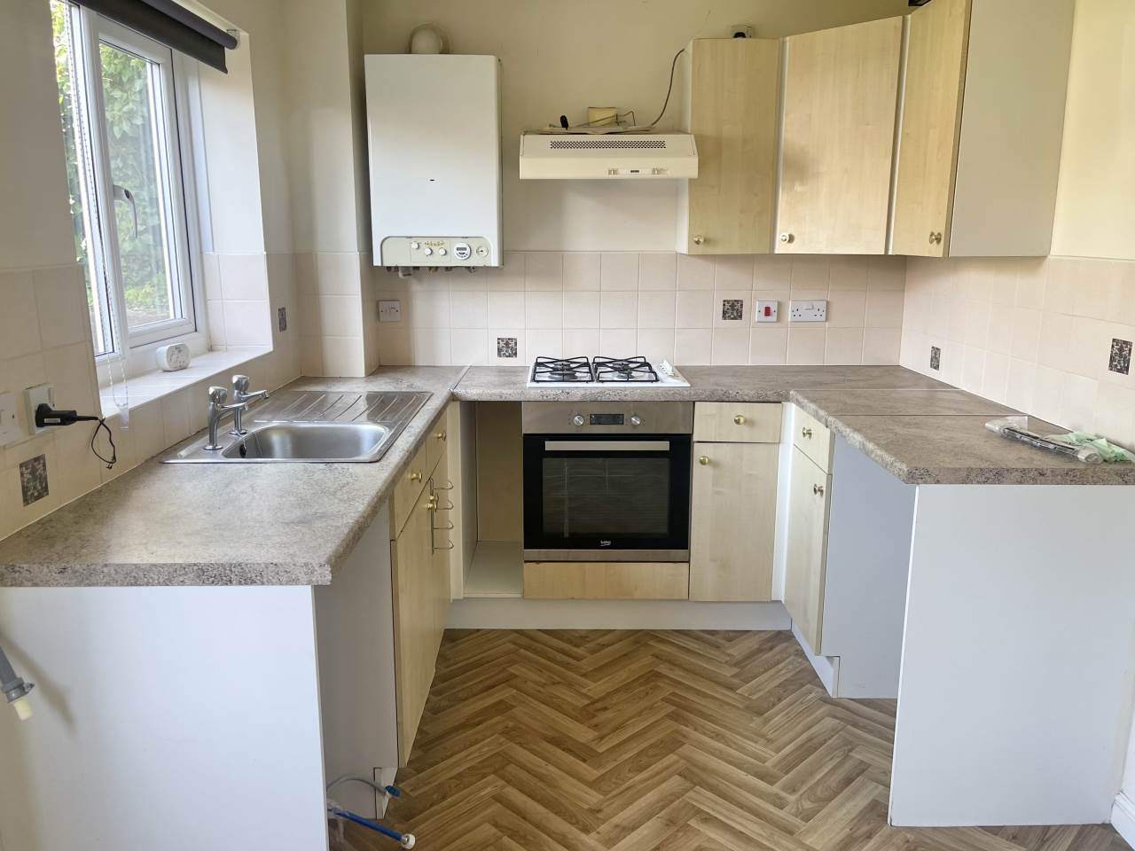 2 bed end of terrace house to rent in Heol Ysgawen, Llanharry 2