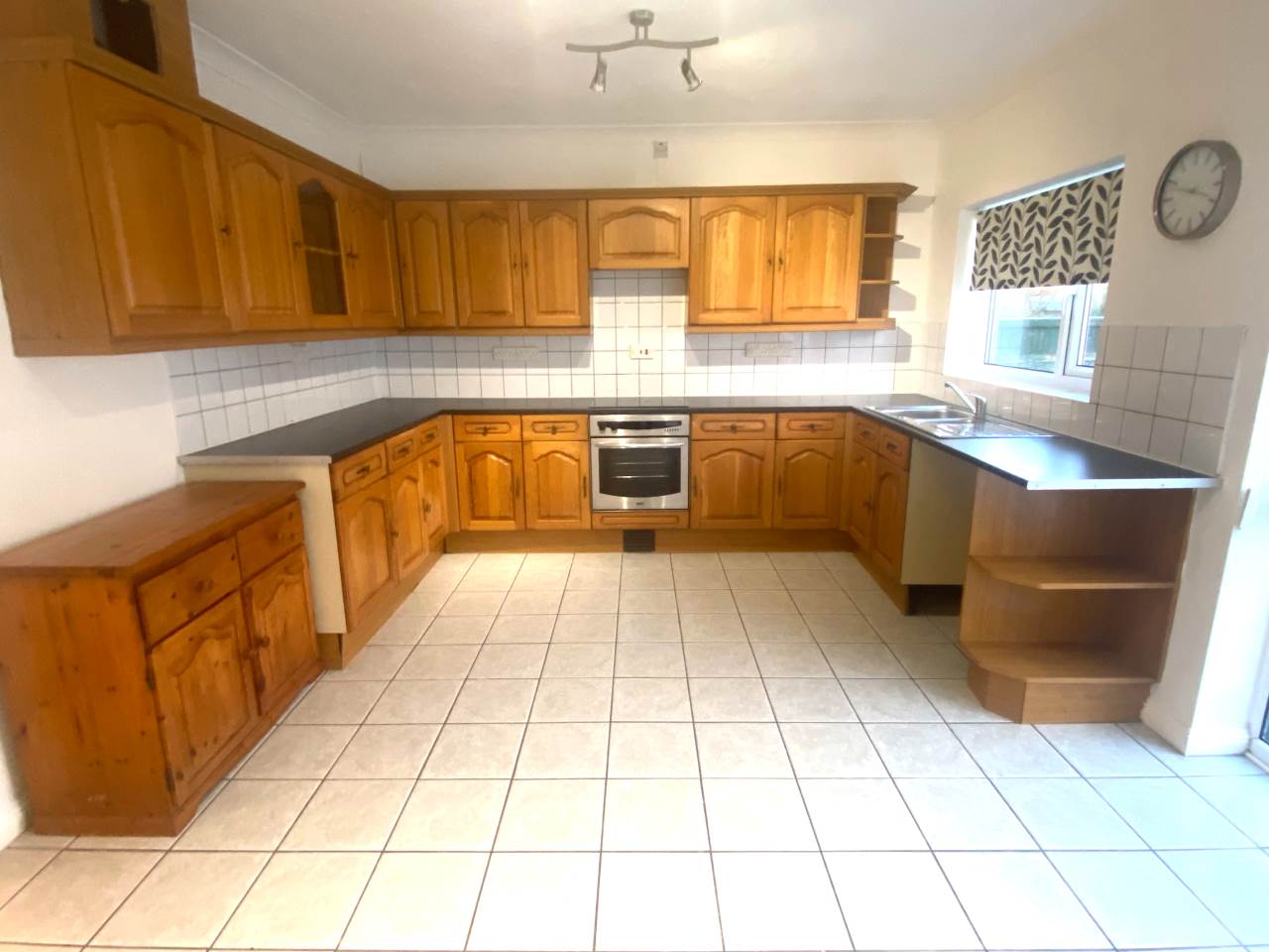 3 bed semi-detached house to rent in Garfield Avenue, Litchard 5