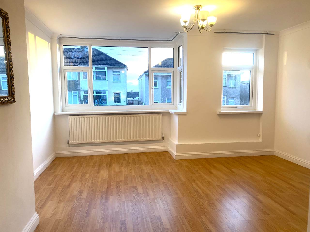3 bed semi-detached house to rent in Garfield Avenue, Litchard 1
