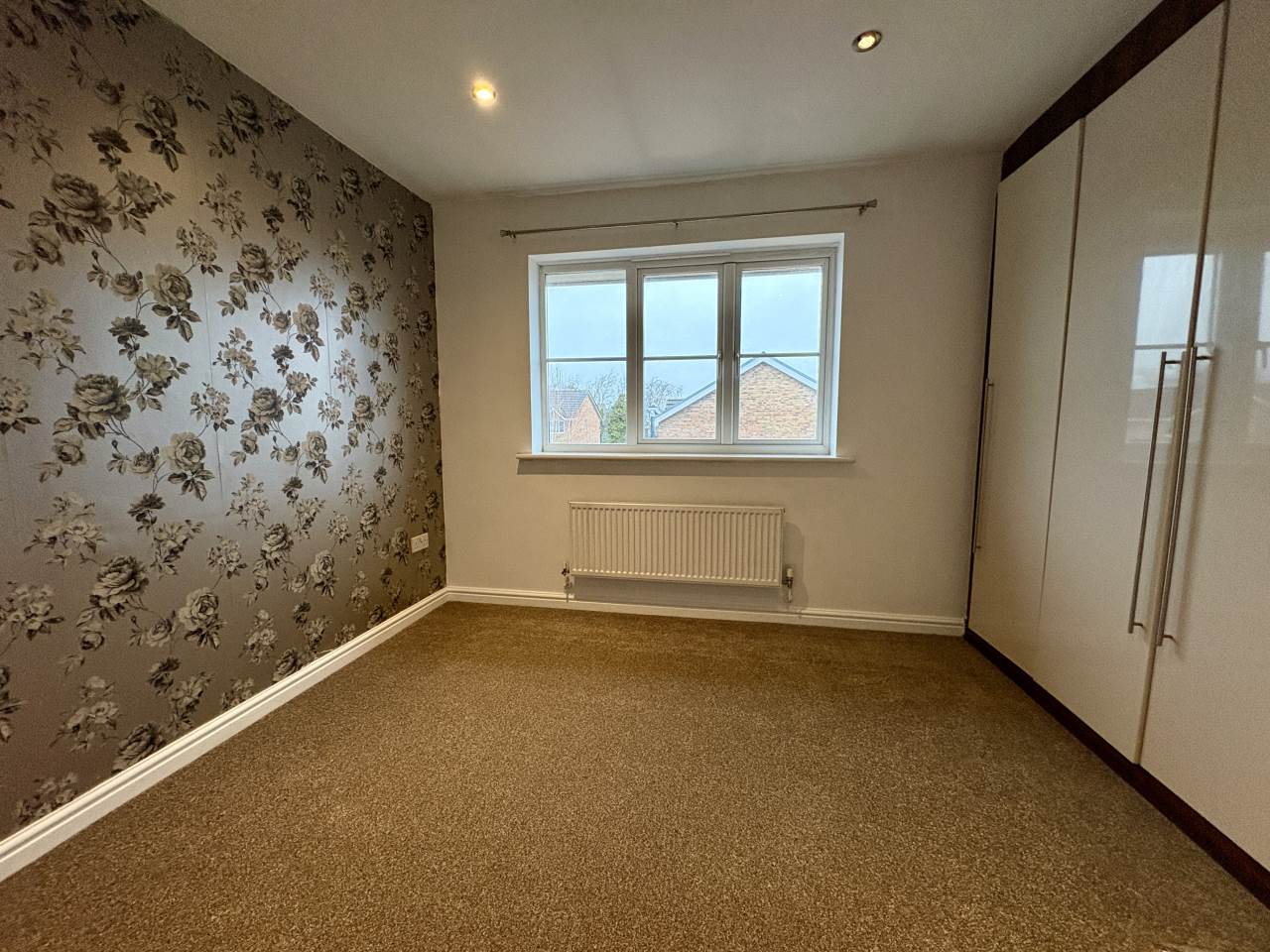 2 bed semi-detached house to rent in Llys Pentre, Broadlands 4