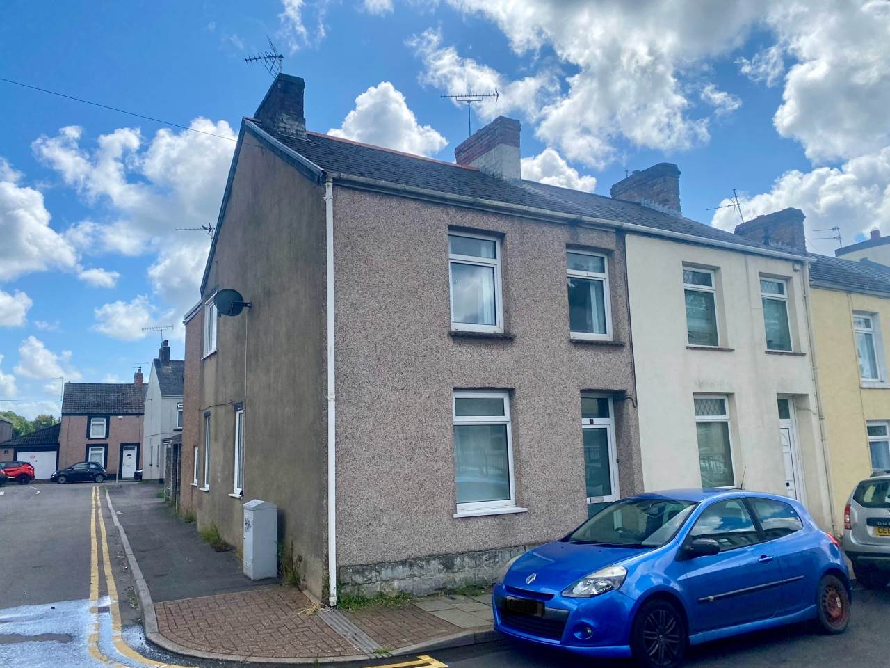 3 bed end of terrace house to rent in South Street, Bridgend, CF31