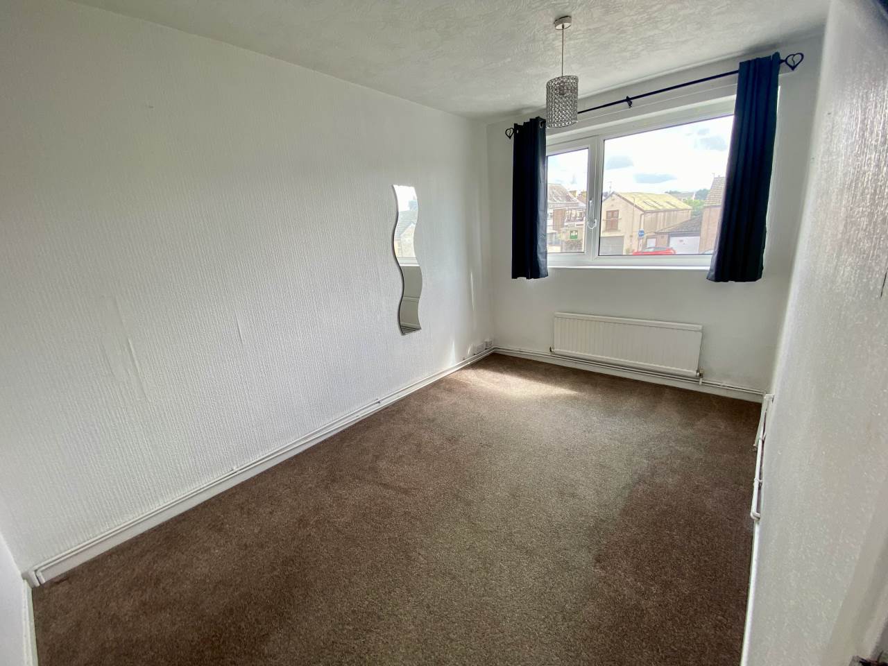 3 bed end of terrace house to rent in South Street, Bridgend 5