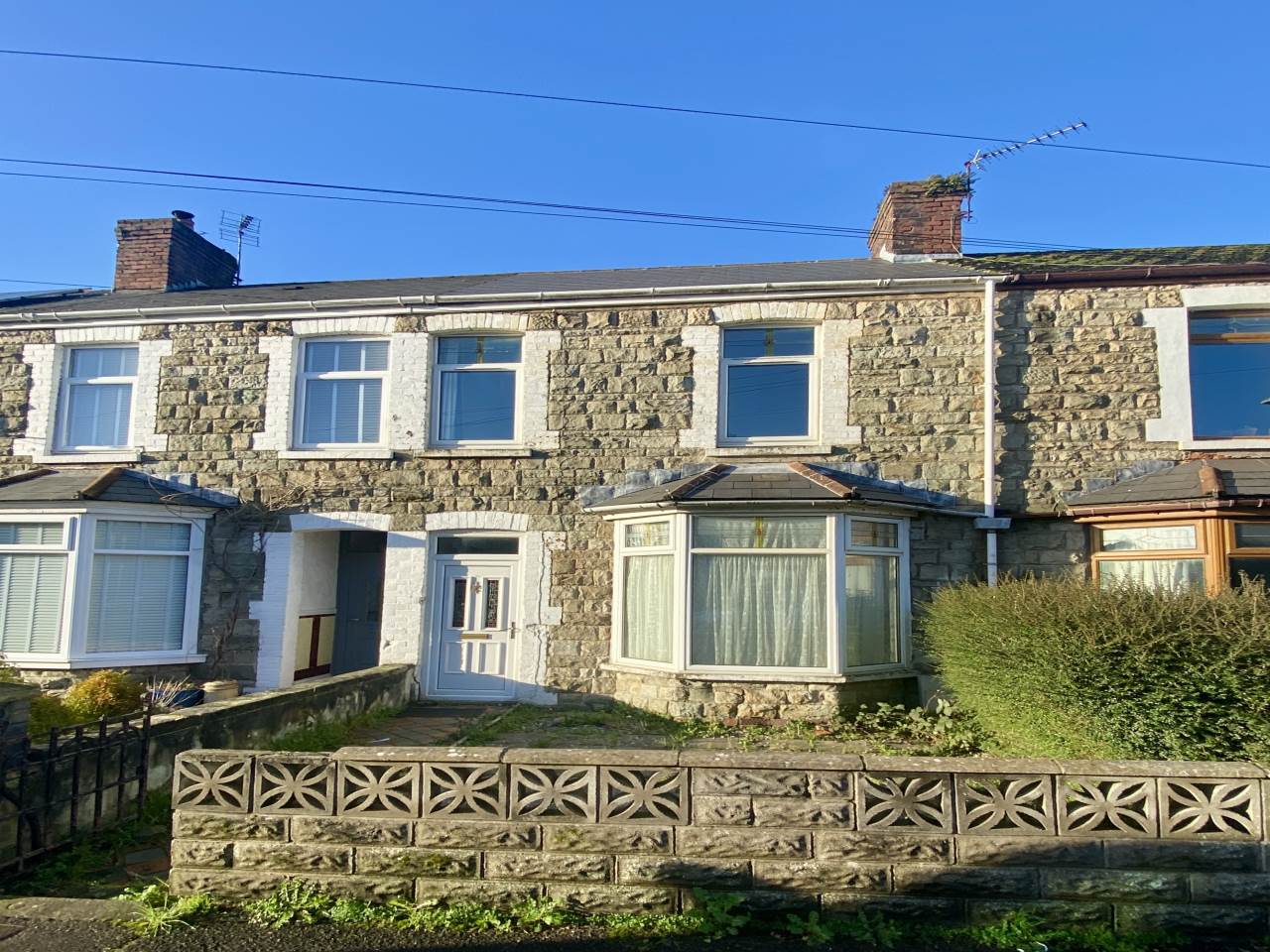 3 bed terraced house to rent in Grove Road - Property Image 1