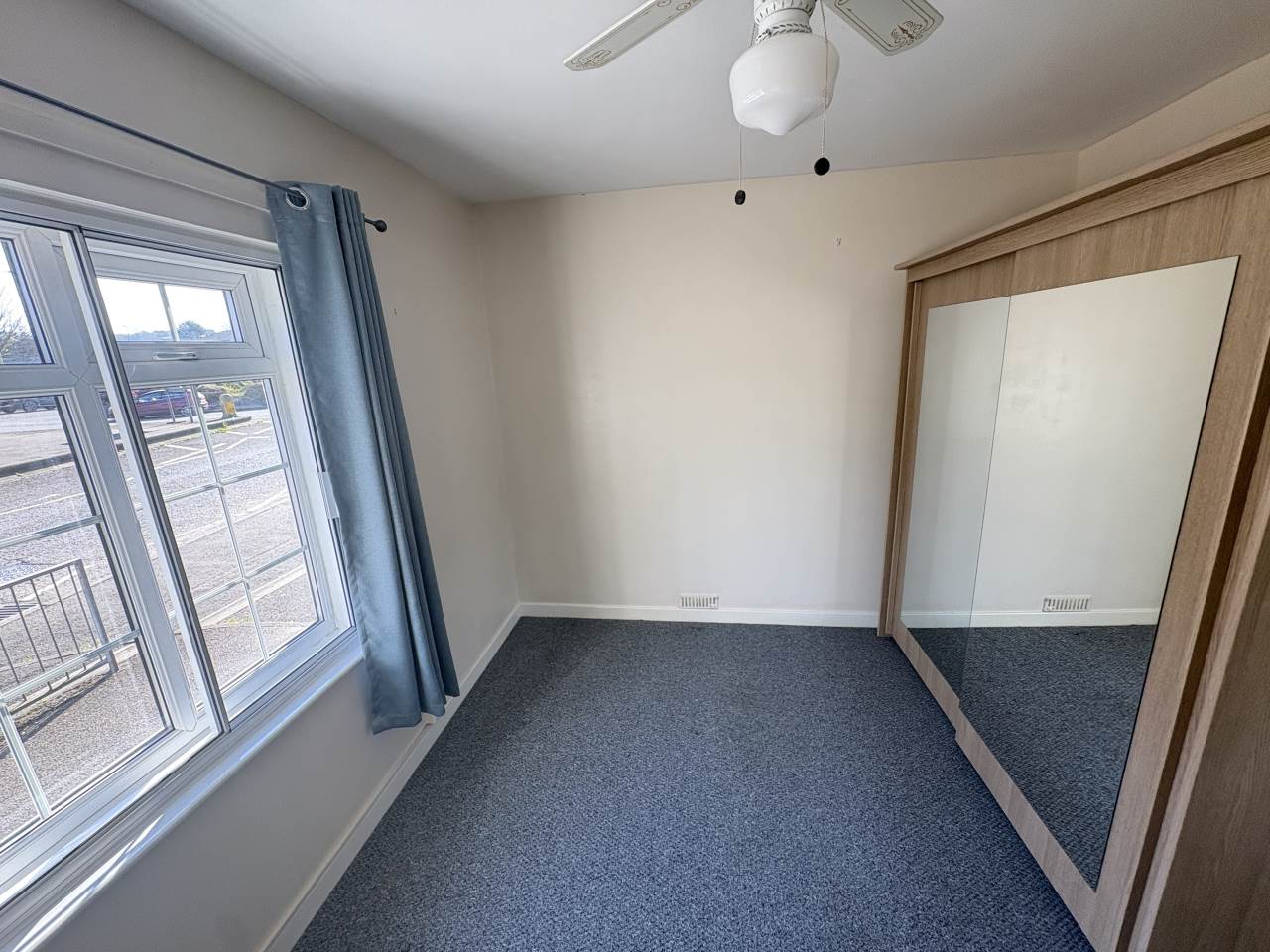 2 bed ground floor flat to rent in Tondu Road, Bridgend 5