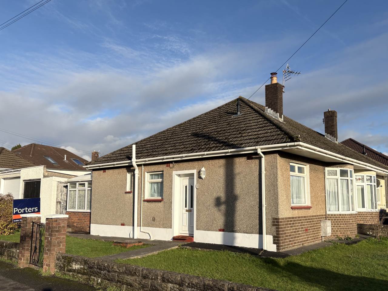 2 bed bungalow to rent in Idris Place, Litchard  - Property Image 2