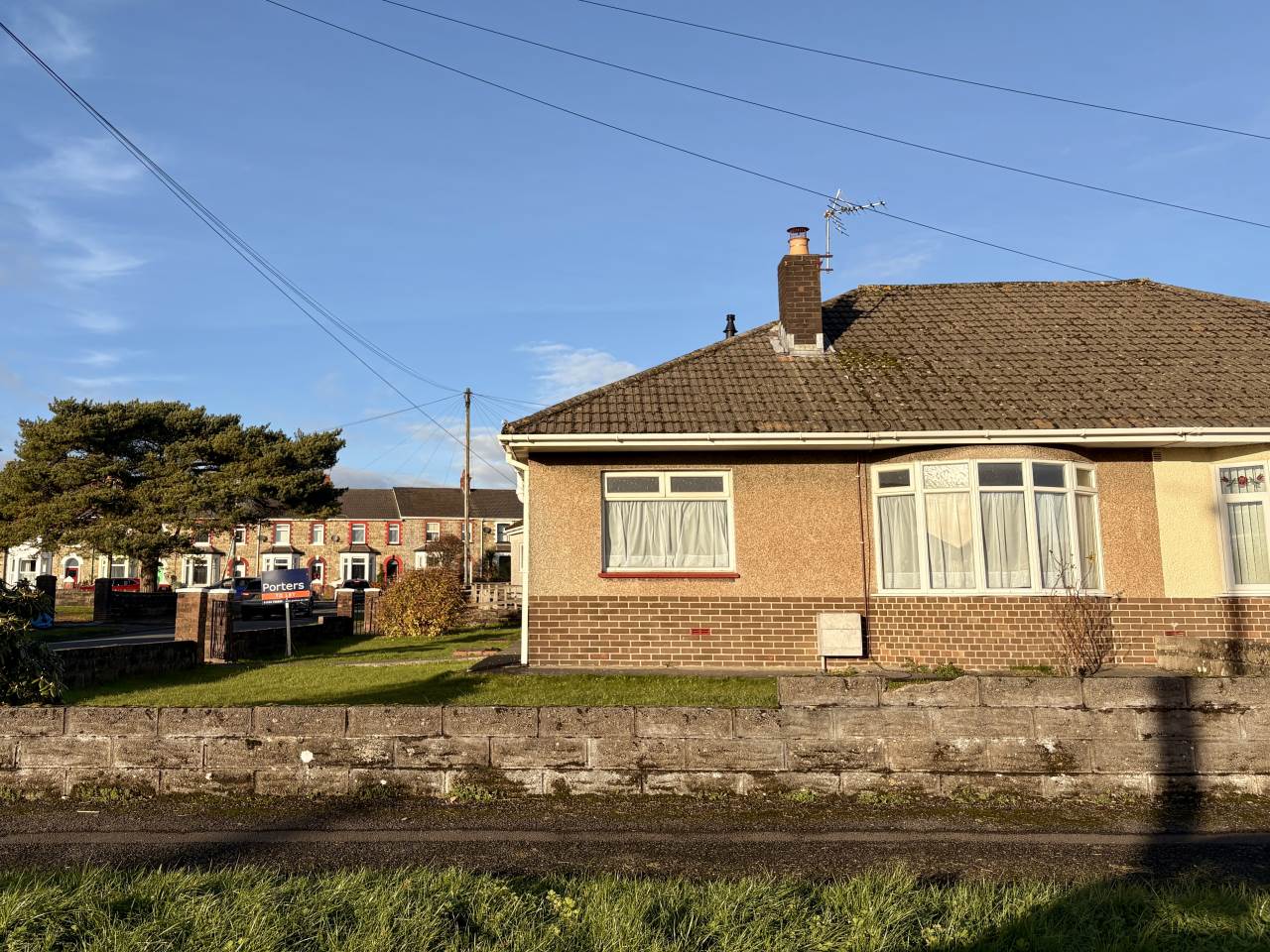 2 bed bungalow to rent in Idris Place, Litchard  - Property Image 1