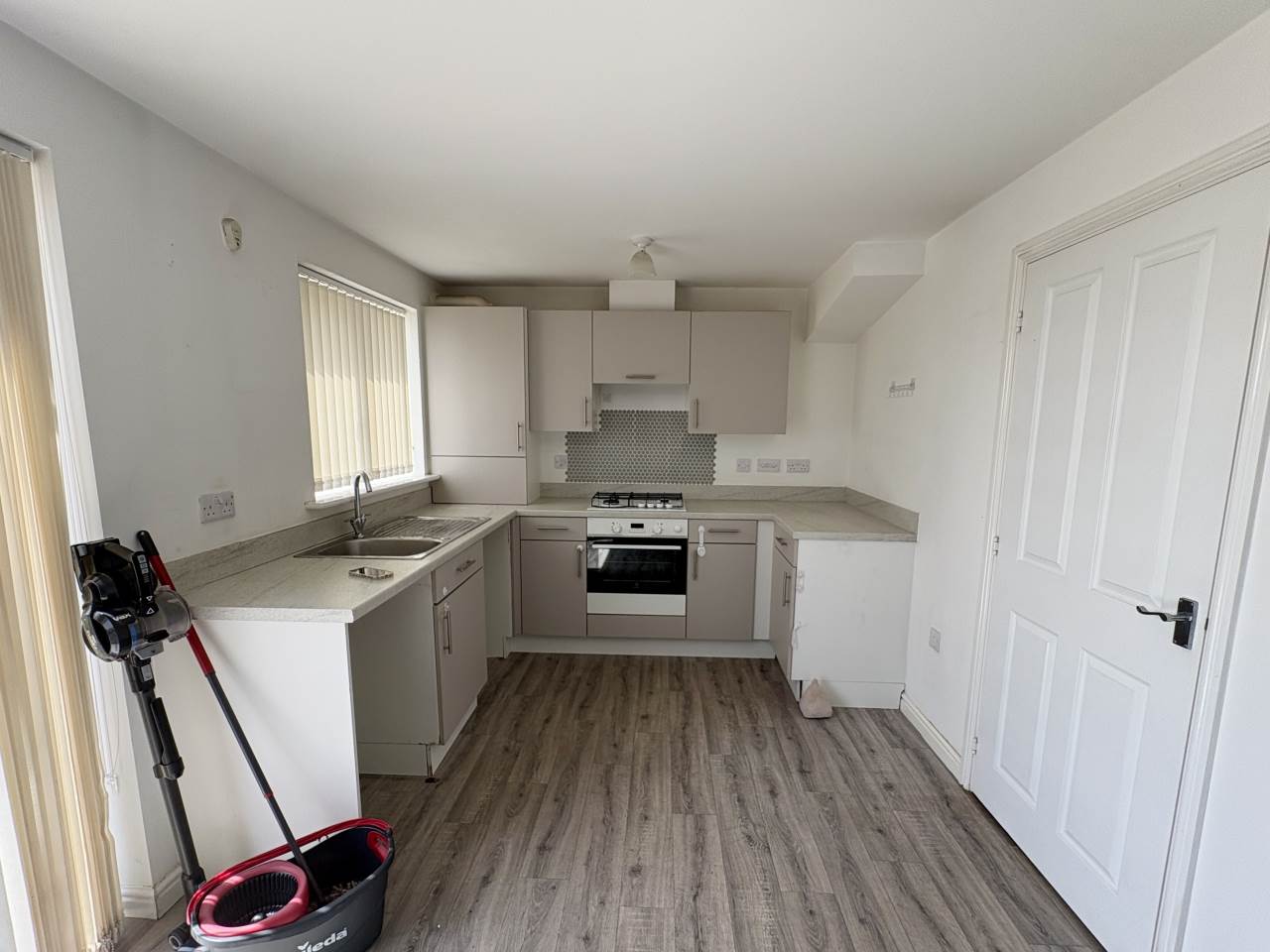 3 bed semi-detached house to rent in Clos Yr Eirlys, Coity 2