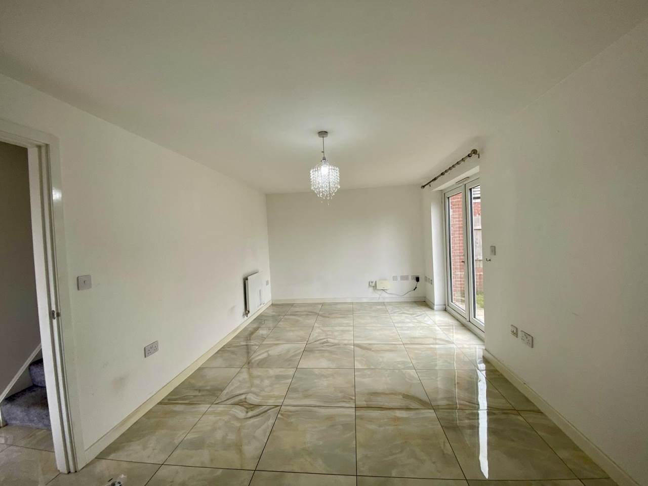 3 bed detached house to rent in Tal Coed, Coity 1