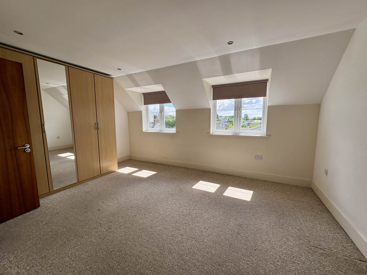 2 bed apartment to rent in Brook Court, Bridgend  - Property Image 4