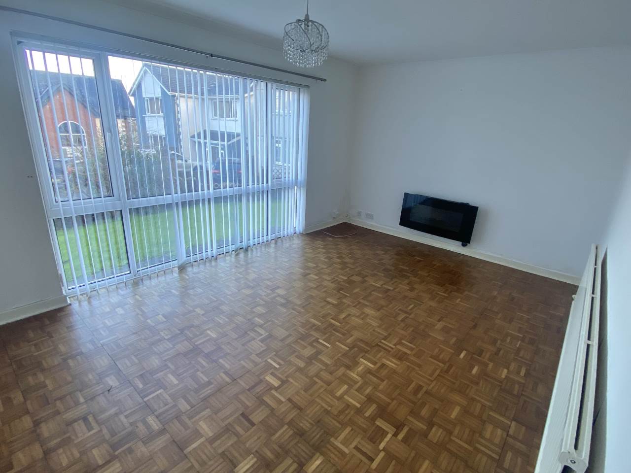 3 bed house to rent in Pascoes Avenue, Bridgend 1