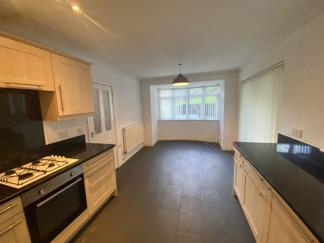 3 bed house to rent in Pascoes Avenue, Bridgend 4