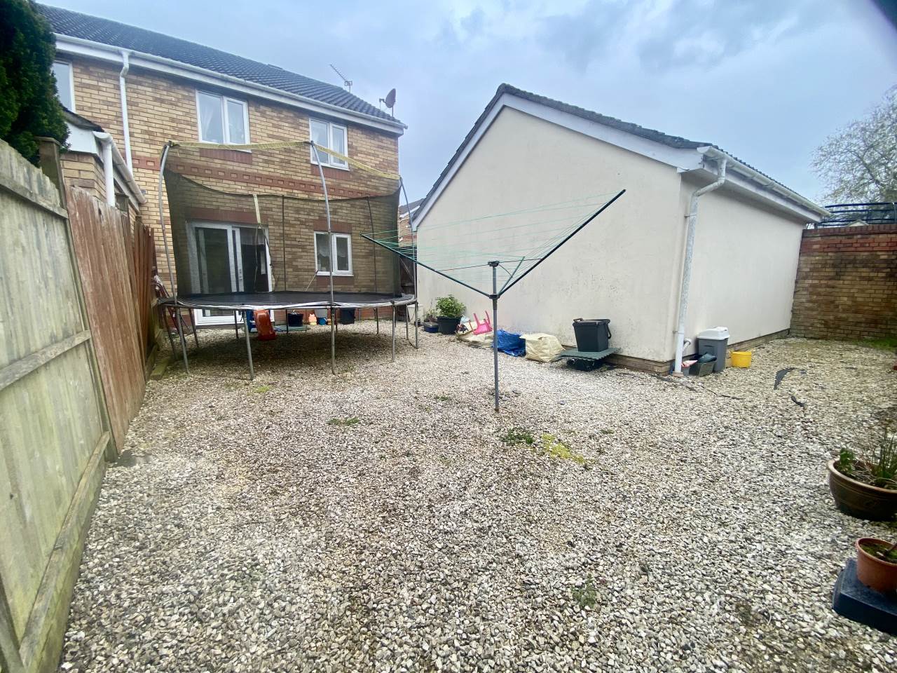 3 bed semi-detached house to rent in Bron Hafod, Broadlands 8