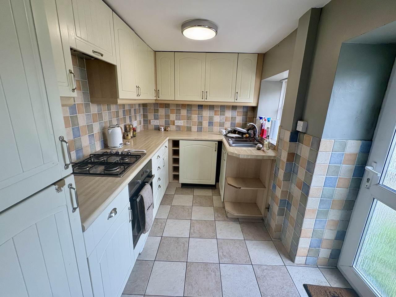 3 bed terraced house to rent in High Street, Kenfig Hill 5