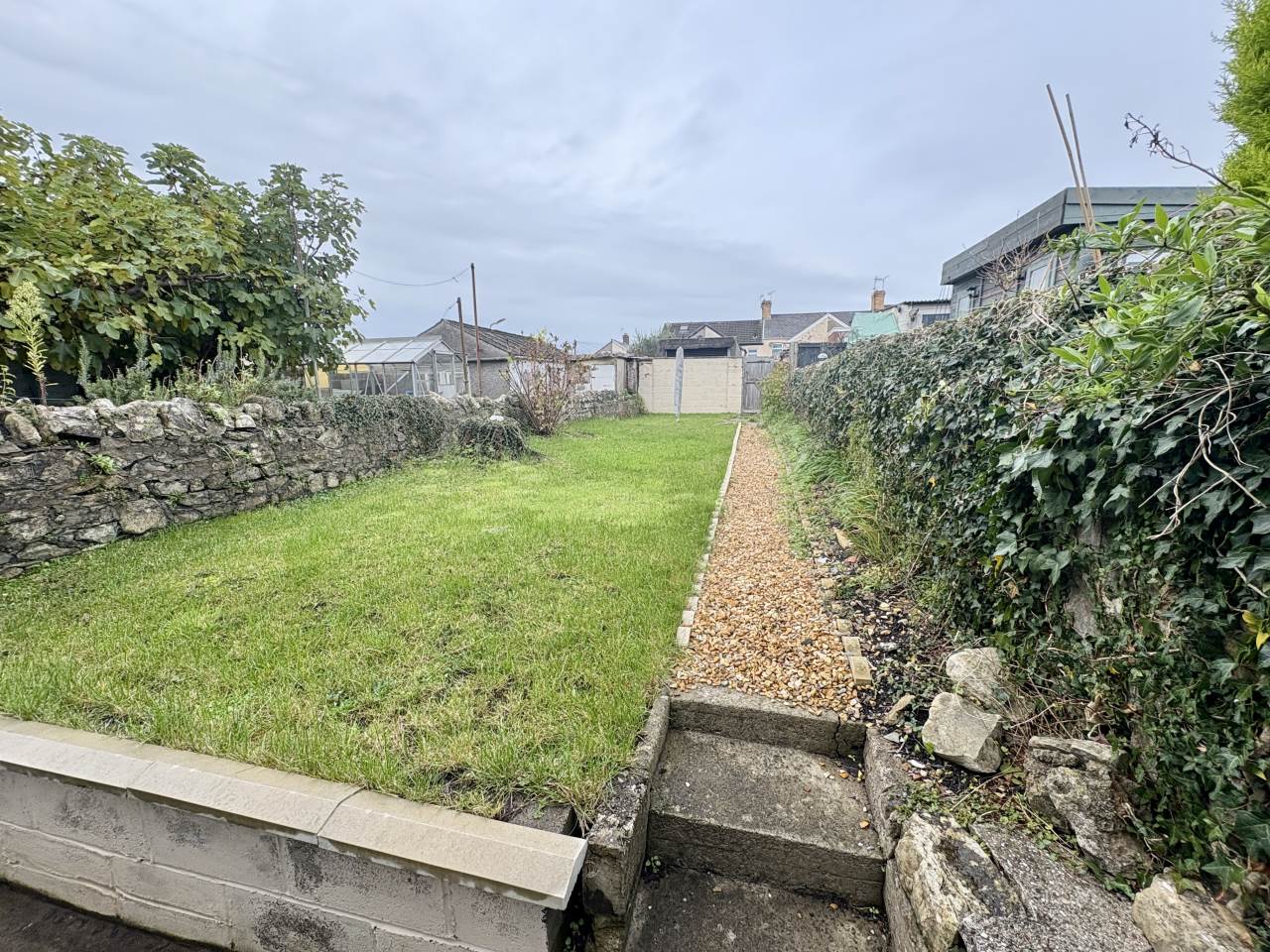 3 bed terraced house to rent in Charles Street 12