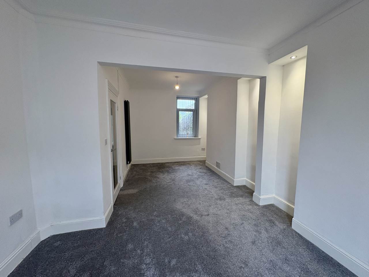 3 bed terraced house to rent in Charles Street  - Property Image 3
