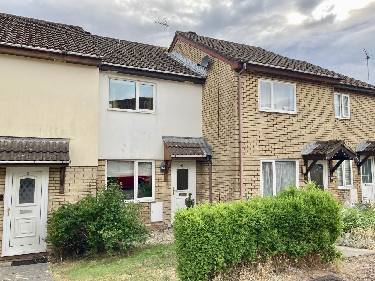 2 bed terraced house to rent in Fairoak Chase, Brackla, CF31