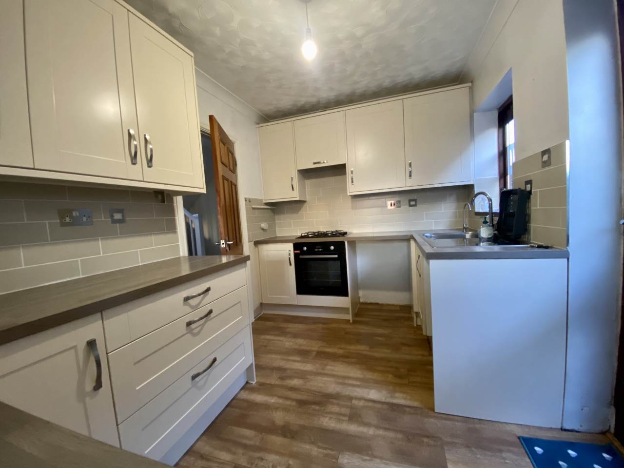 4 bed detached house to rent in The Woodlands, Brackla 3
