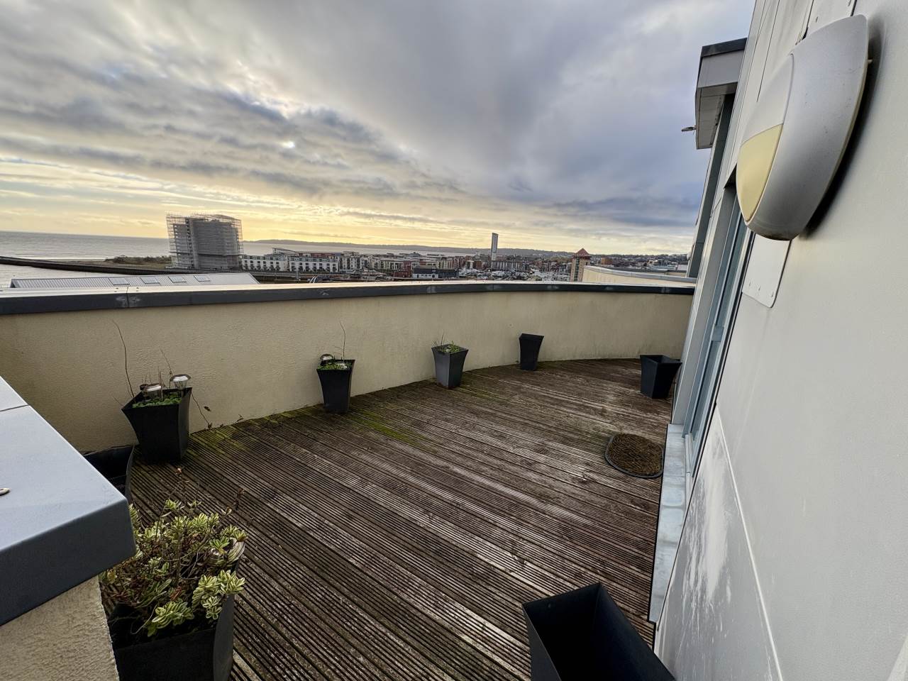 2 bed penthouse to rent in South Quay, Kings Road 12