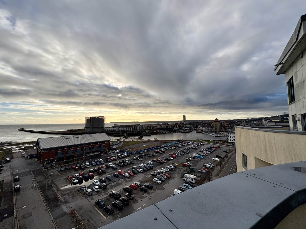 2 bed penthouse to rent in South Quay, Kings Road 11