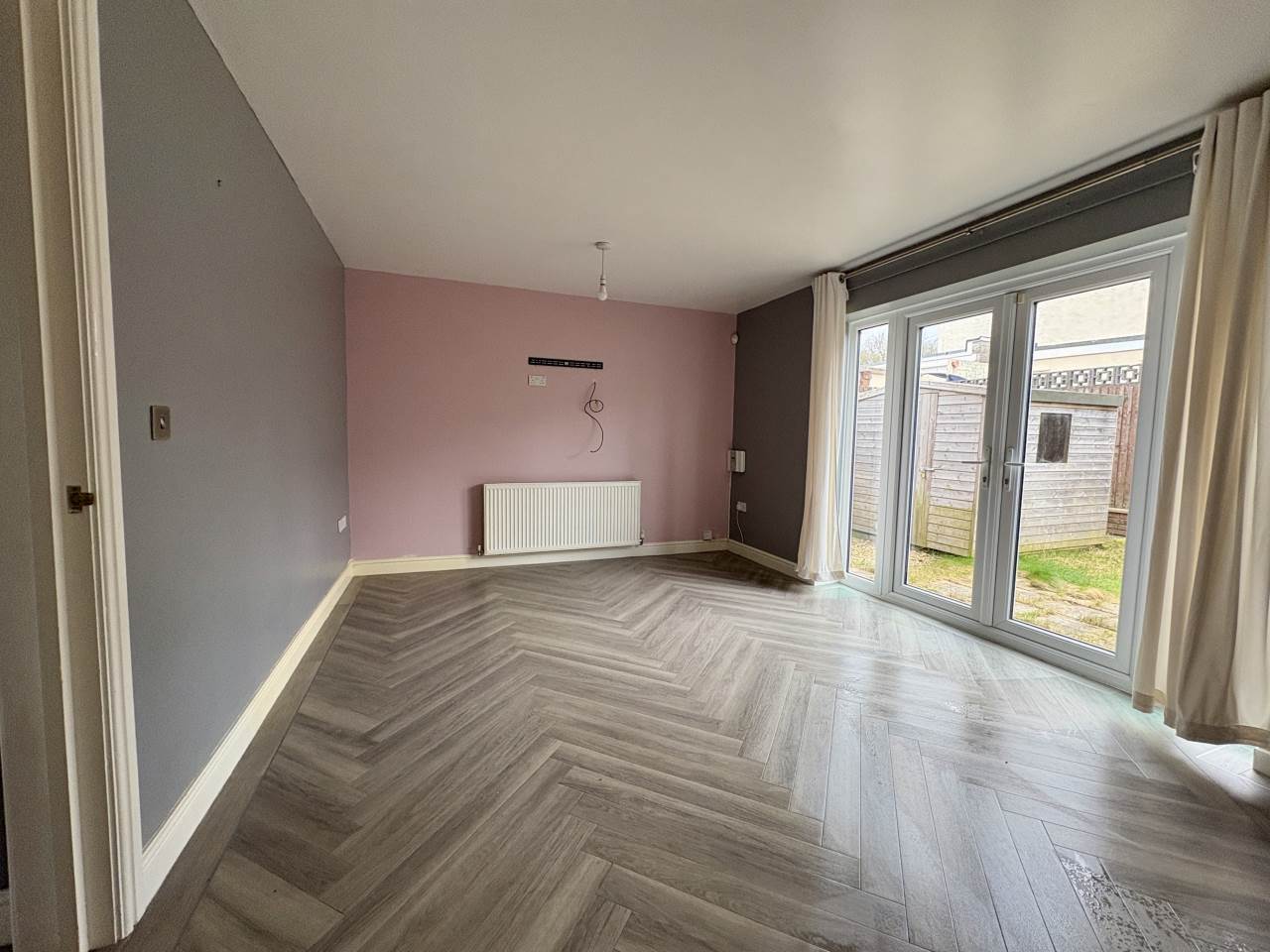 3 bed semi-detached house to rent in West Street, Aberkenfig 1