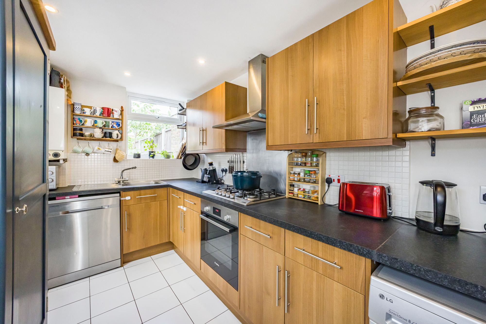 2 bed mid-terraced house for sale in Albany Road, Walthamstow, E17  - Property Image 4