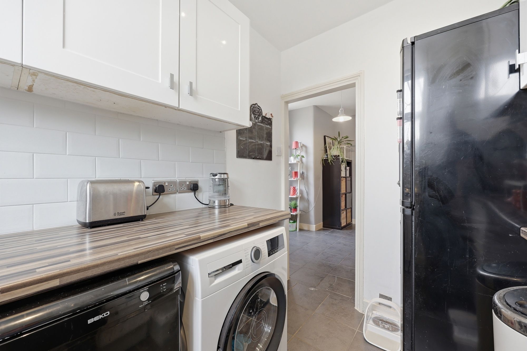 2 bed flat for sale in Newport Road, Leyton, E10 8