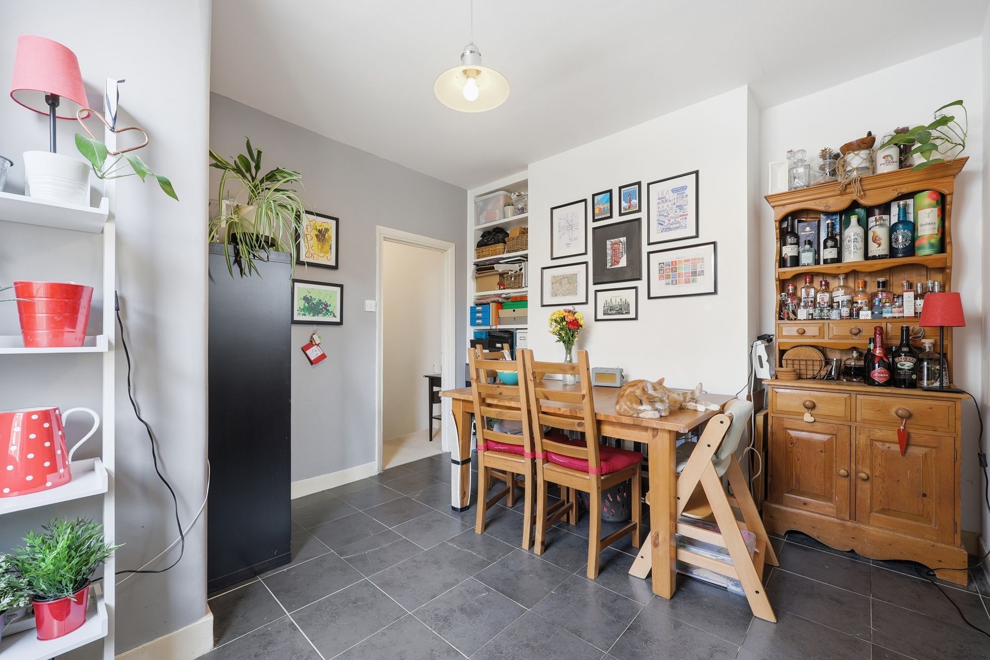 2 bed flat for sale in Newport Road, Leyton, E10  - Property Image 7