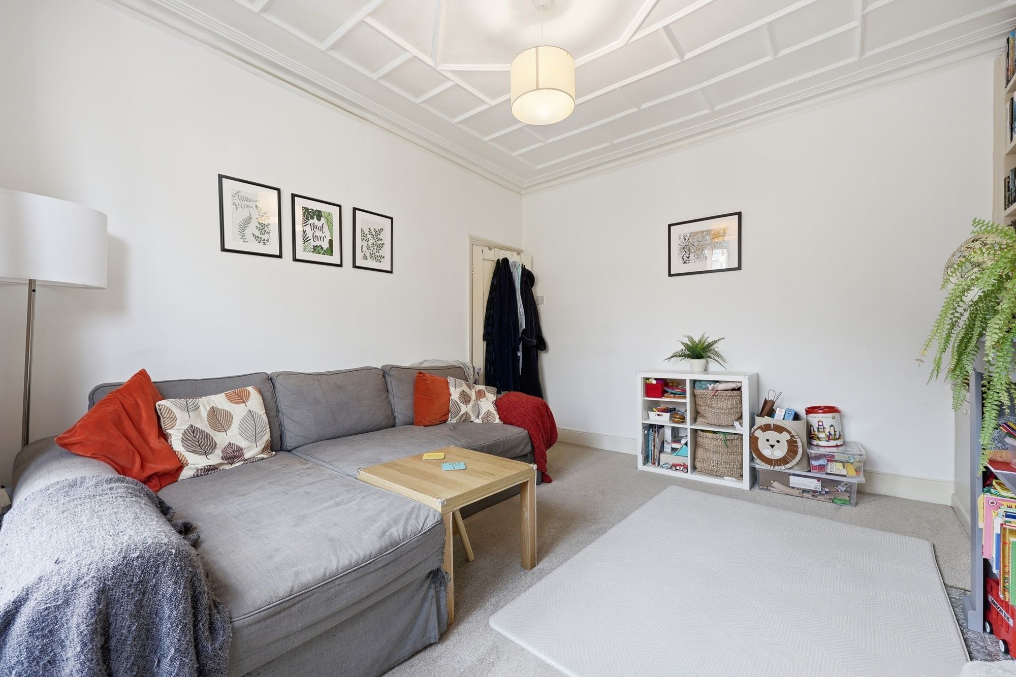 2 bed flat for sale in Newport Road, Leyton, E10  - Property Image 3
