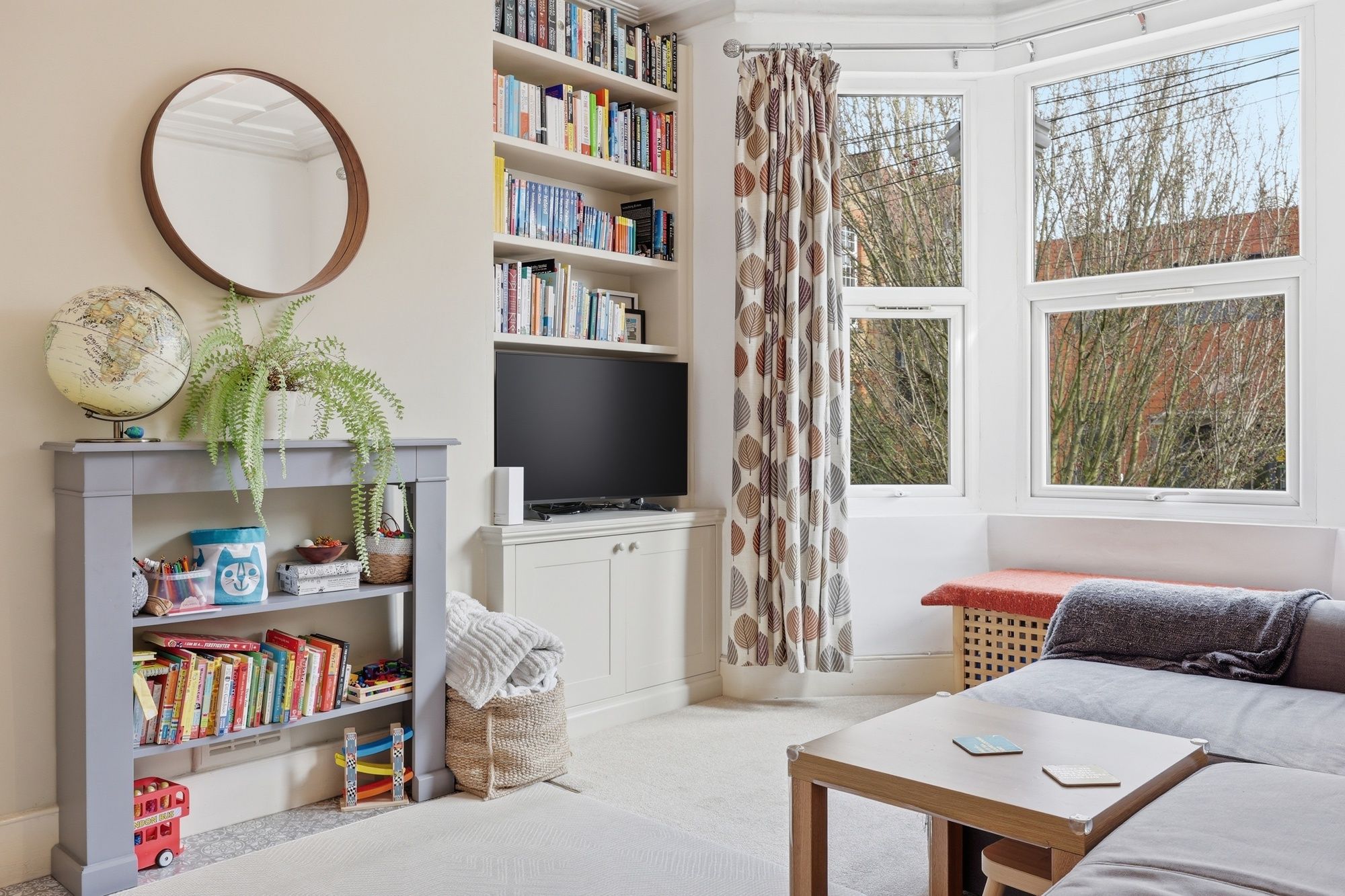 2 bed flat for sale in Newport Road, Leyton, E10  - Property Image 5