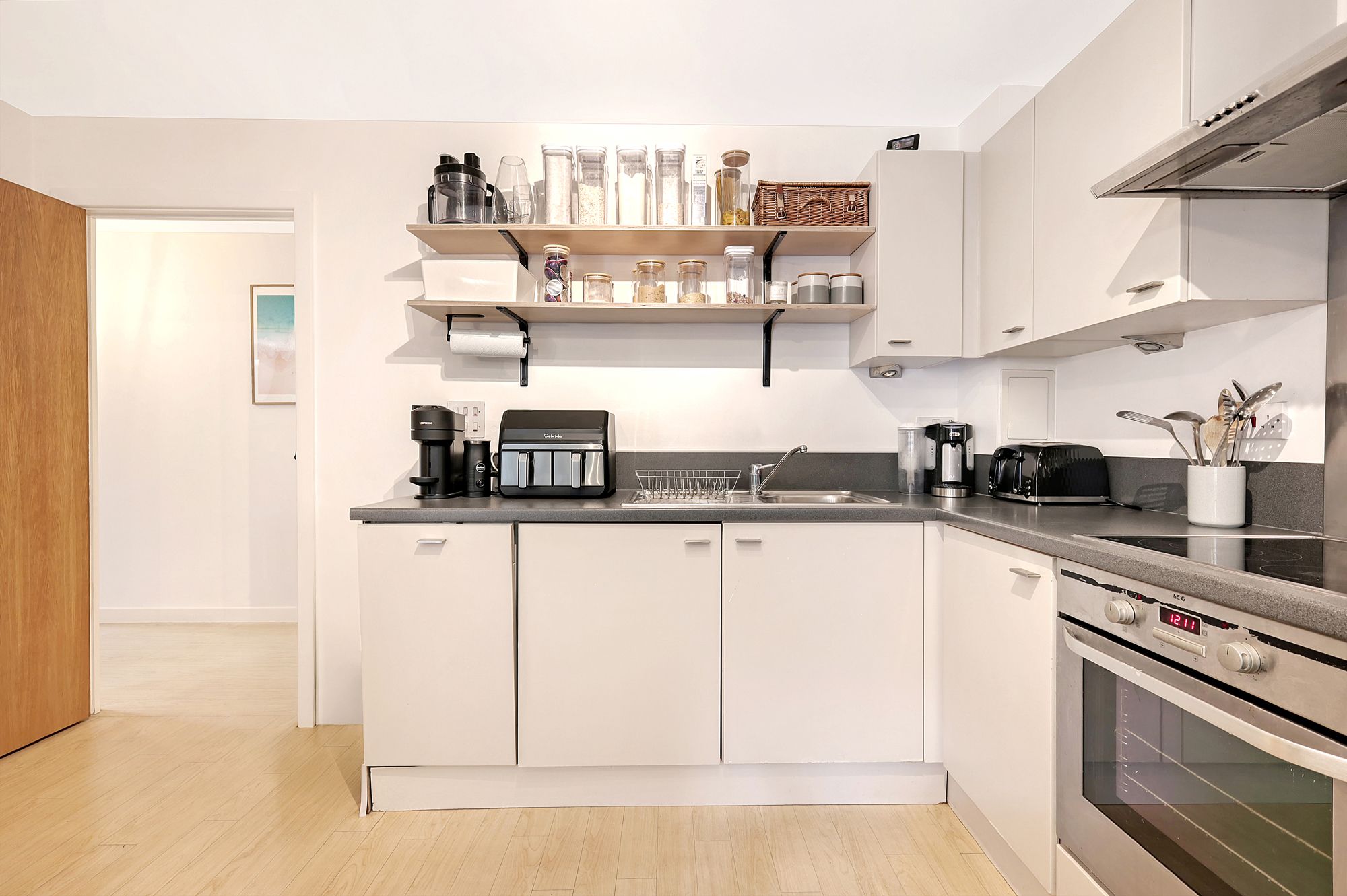 2 bed apartment for sale in Oliver Road, Cunningham Court, E10  - Property Image 5