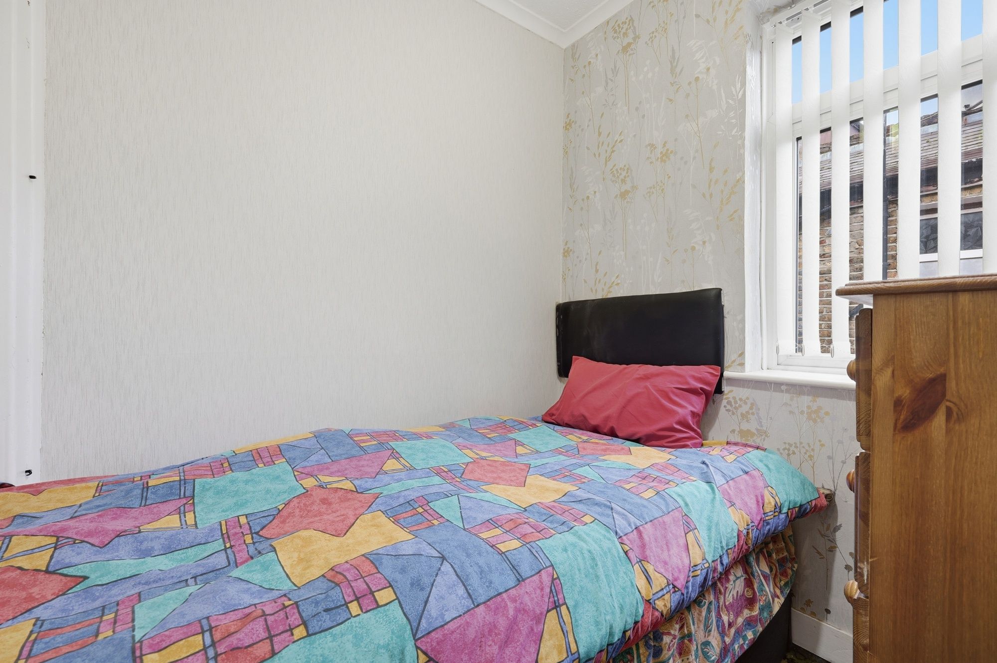 4 bed mid-terraced house for sale in Calderon Road, Leytonstone, E11  - Property Image 14