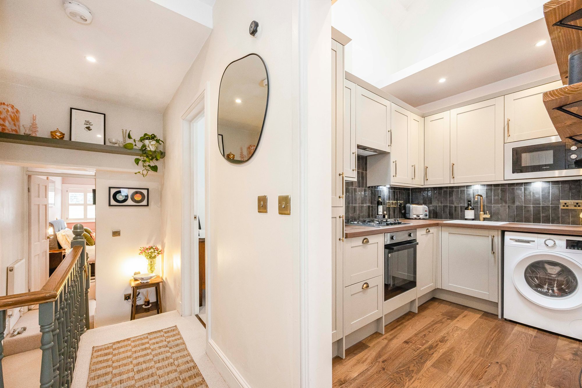 2 bed flat for sale in Murchison Road, Leyton, E10 8