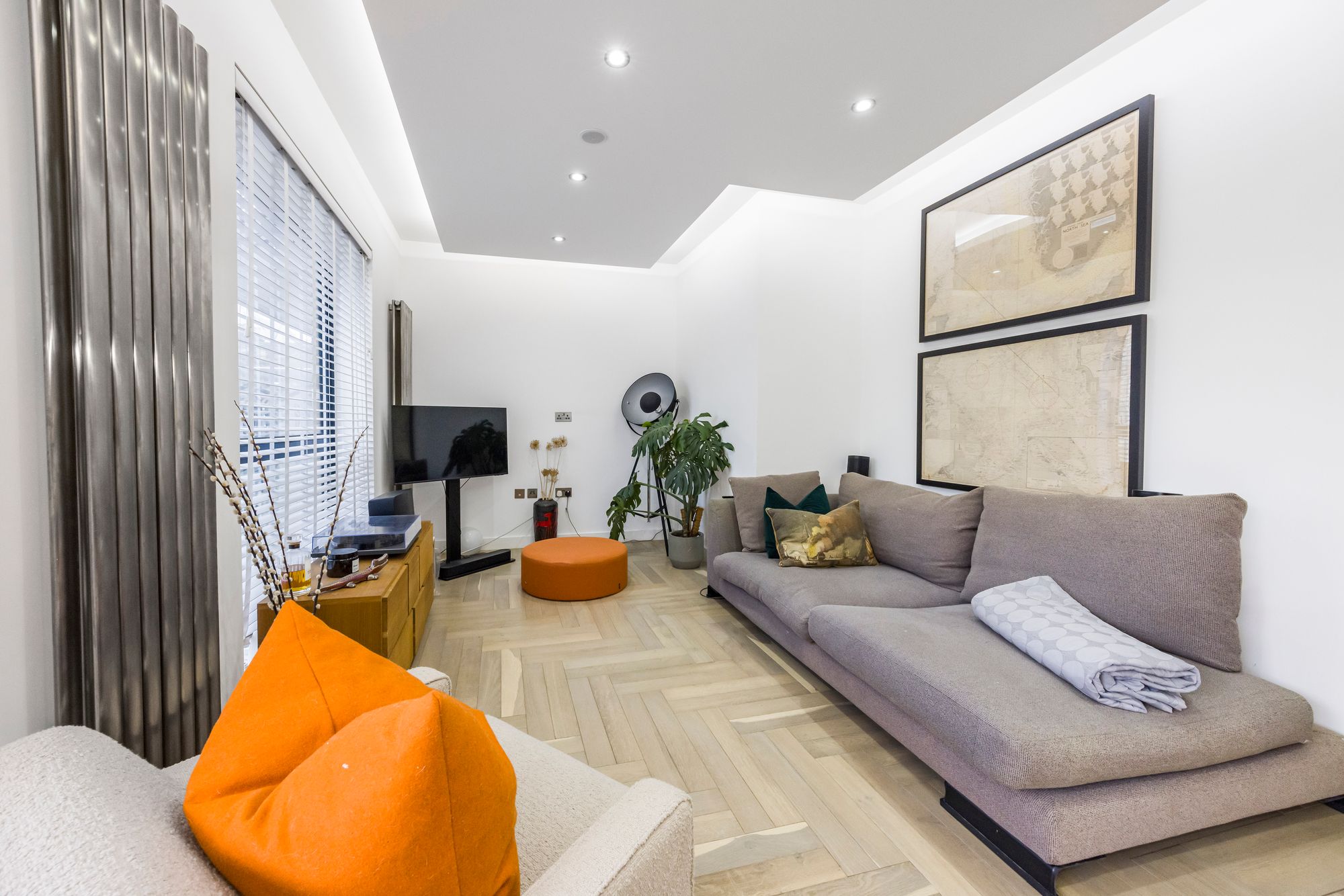 2 bed apartment for sale in Smithys Mews, London, E10 11