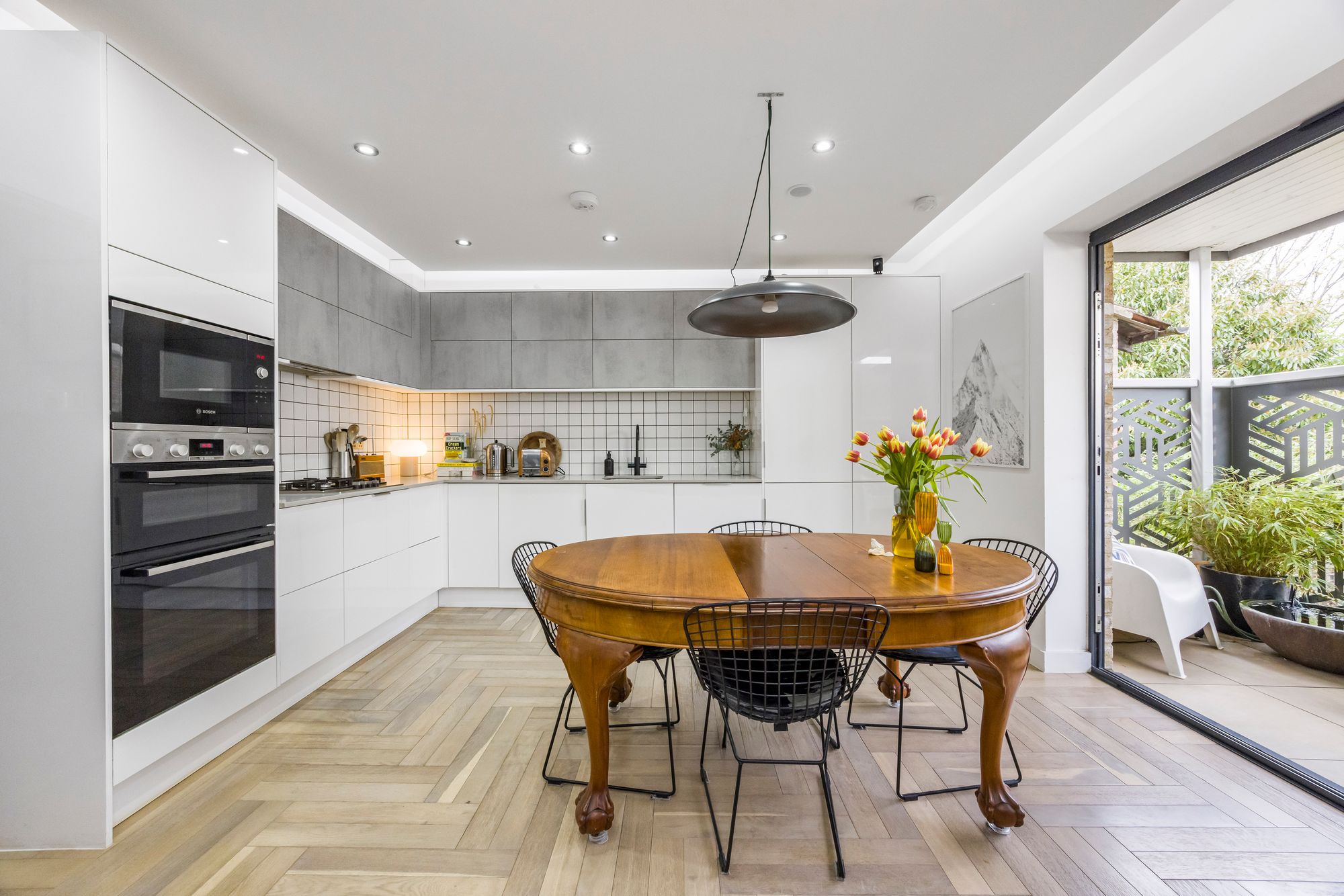 2 bed apartment for sale in Smithys Mews, London, E10 2