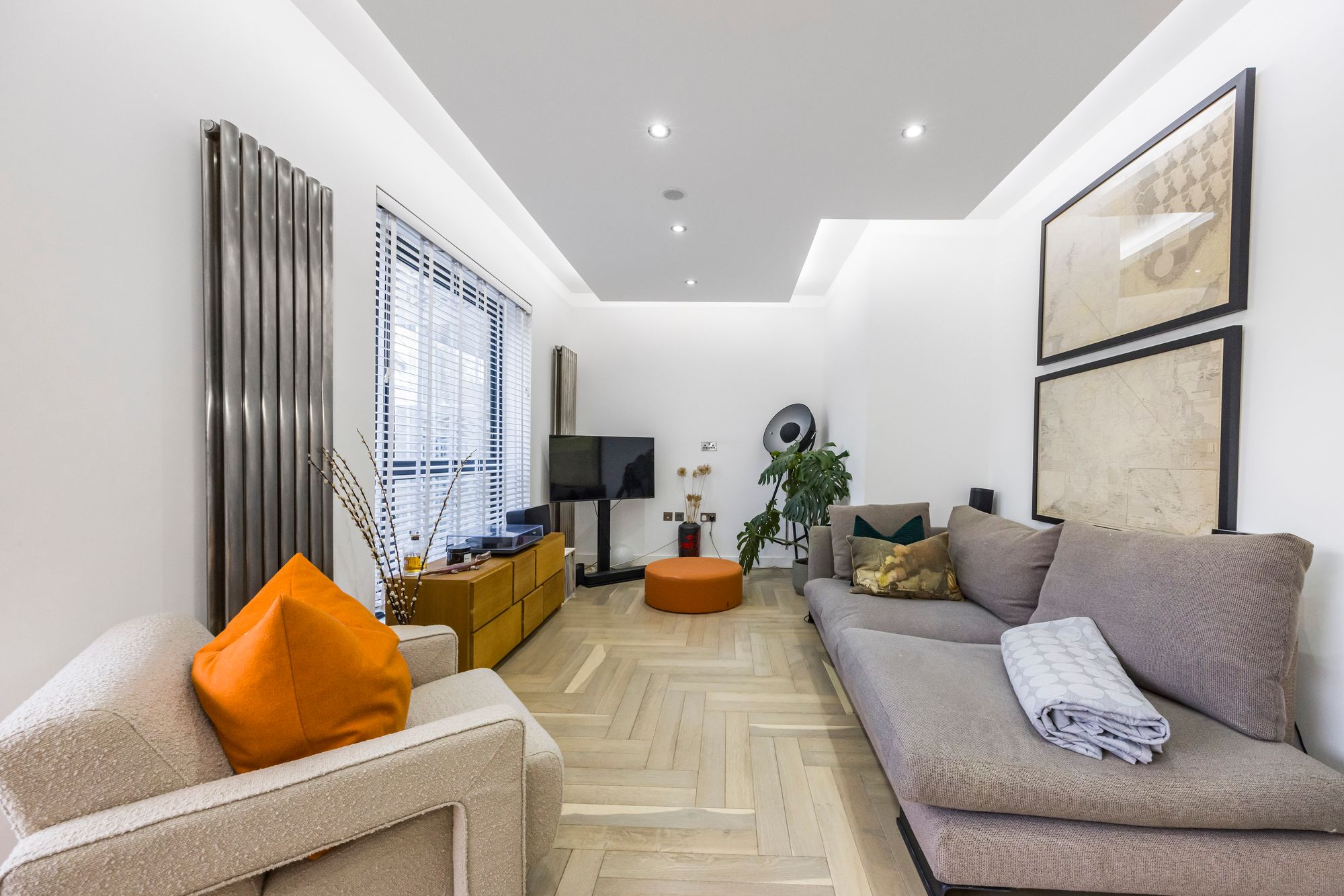 2 bed apartment for sale in Smithys Mews, London, E10 7