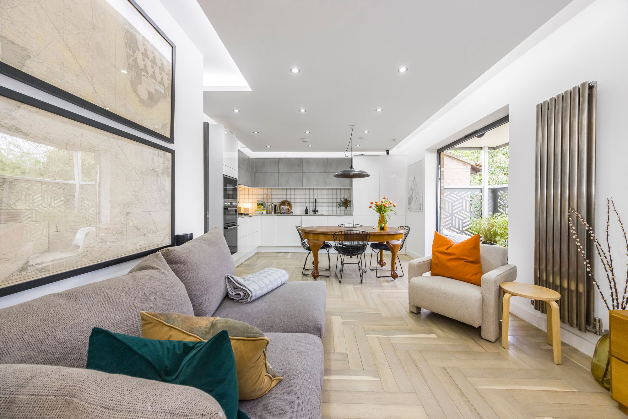2 bed apartment for sale in Smithys Mews, London, E10 5