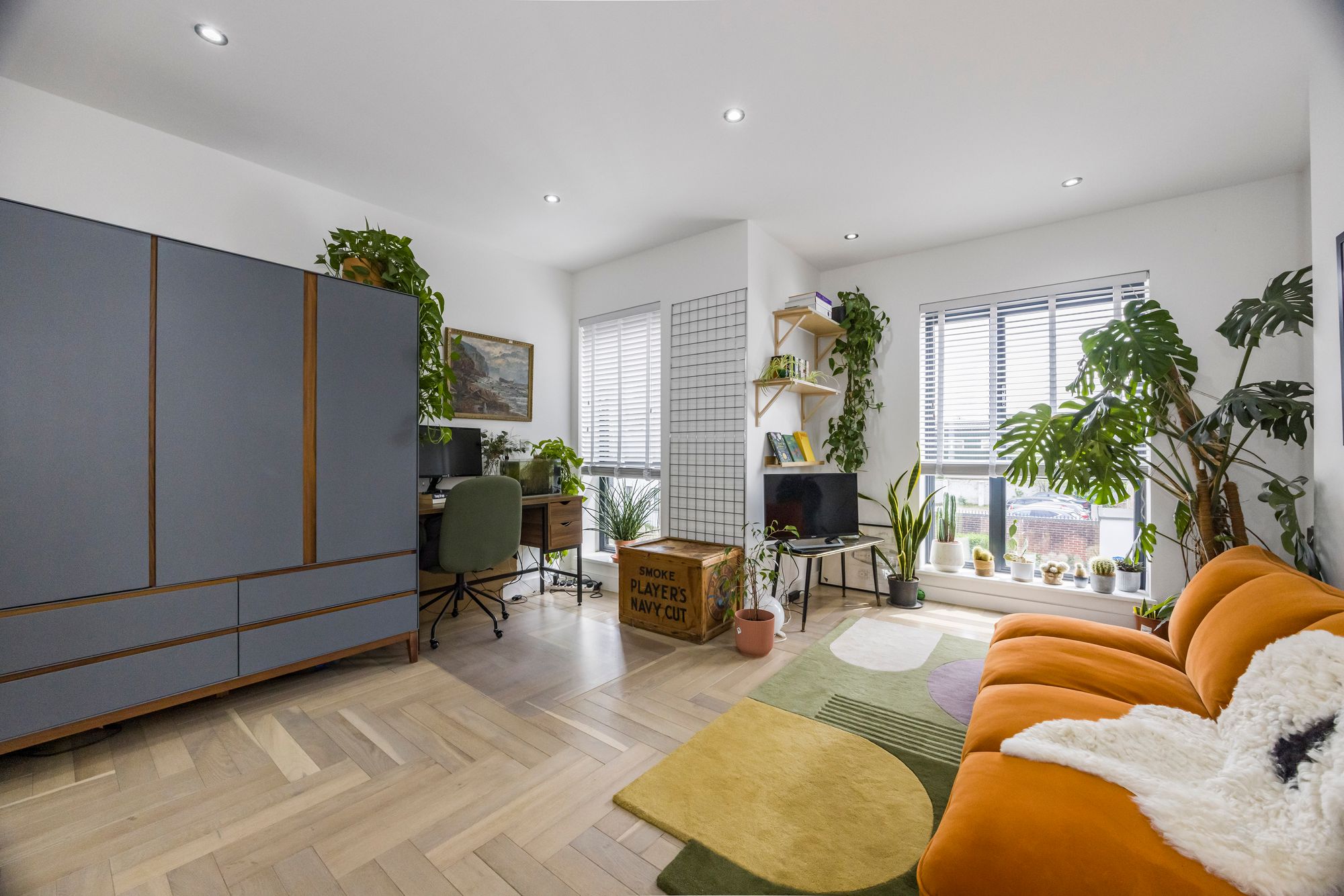 2 bed apartment for sale in Smithys Mews, London, E10 10