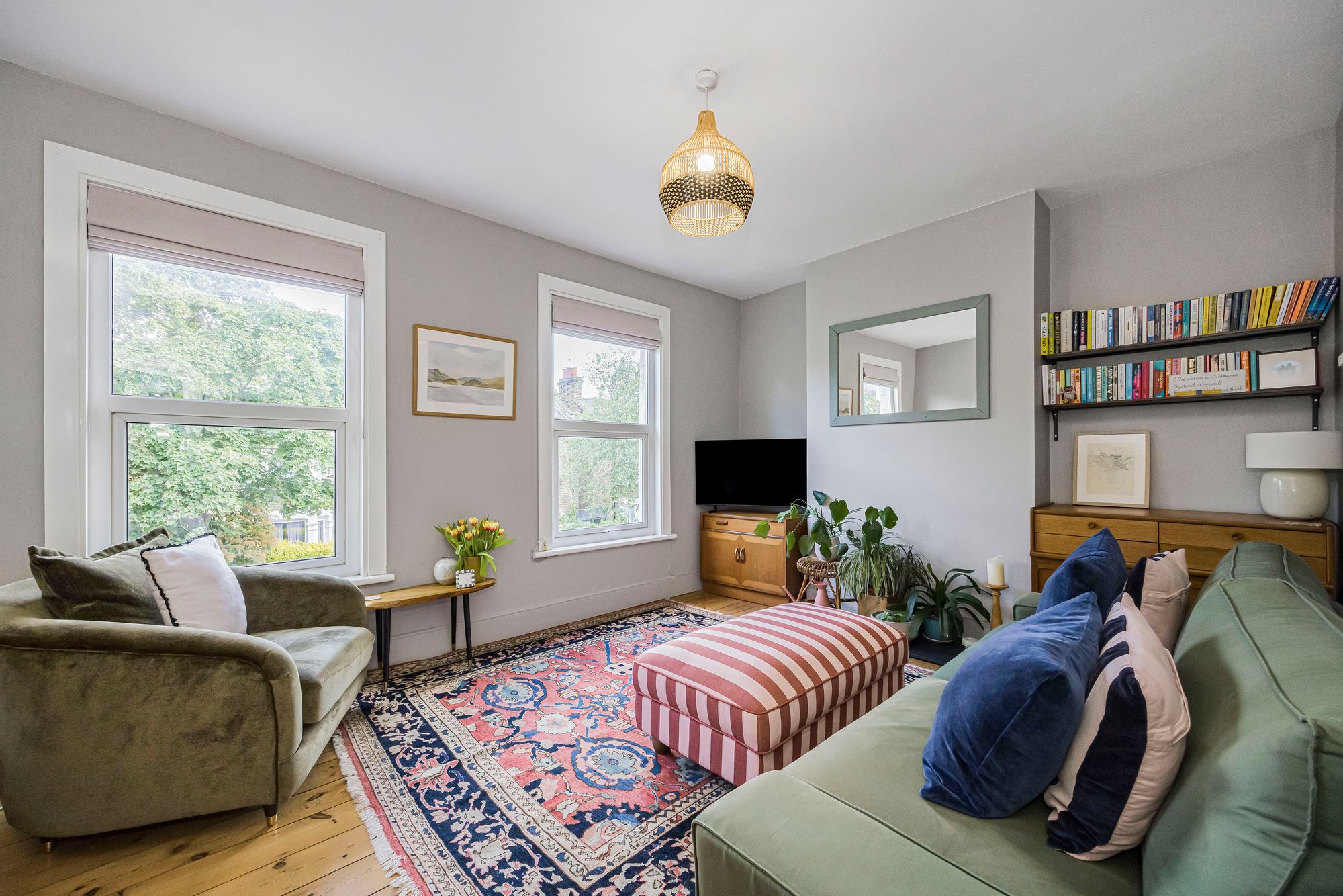 2 bed flat for sale in Murchison Road, Leyton, E10  - Property Image 3
