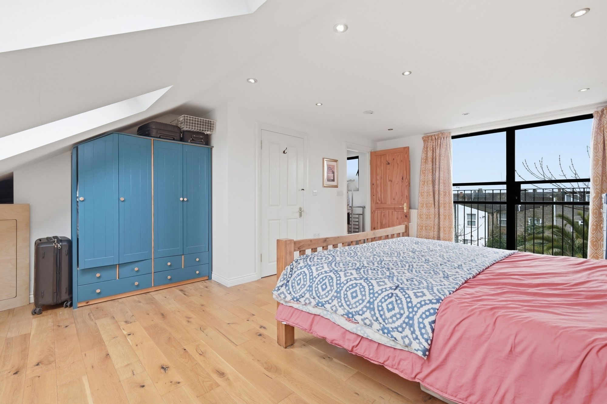 4 bed end of terrace house for sale in Lea Hall Road, Leyton, E10 21