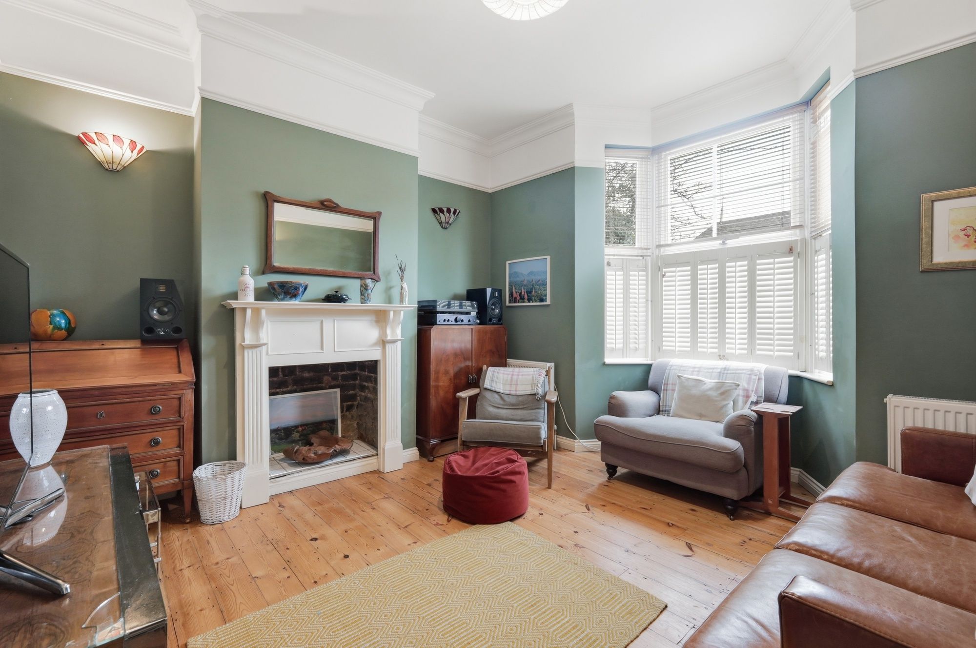 4 bed end of terrace house for sale in Lea Hall Road, Leyton, E10  - Property Image 2