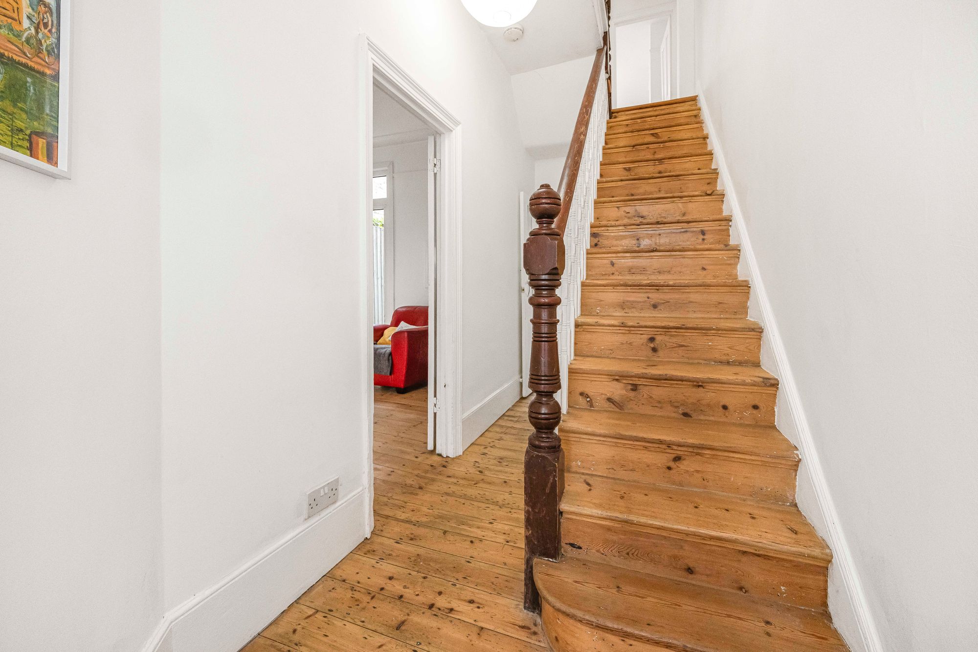 3 bed mid-terraced house for sale in Chesterfield Road, Leyton, E10  - Property Image 12