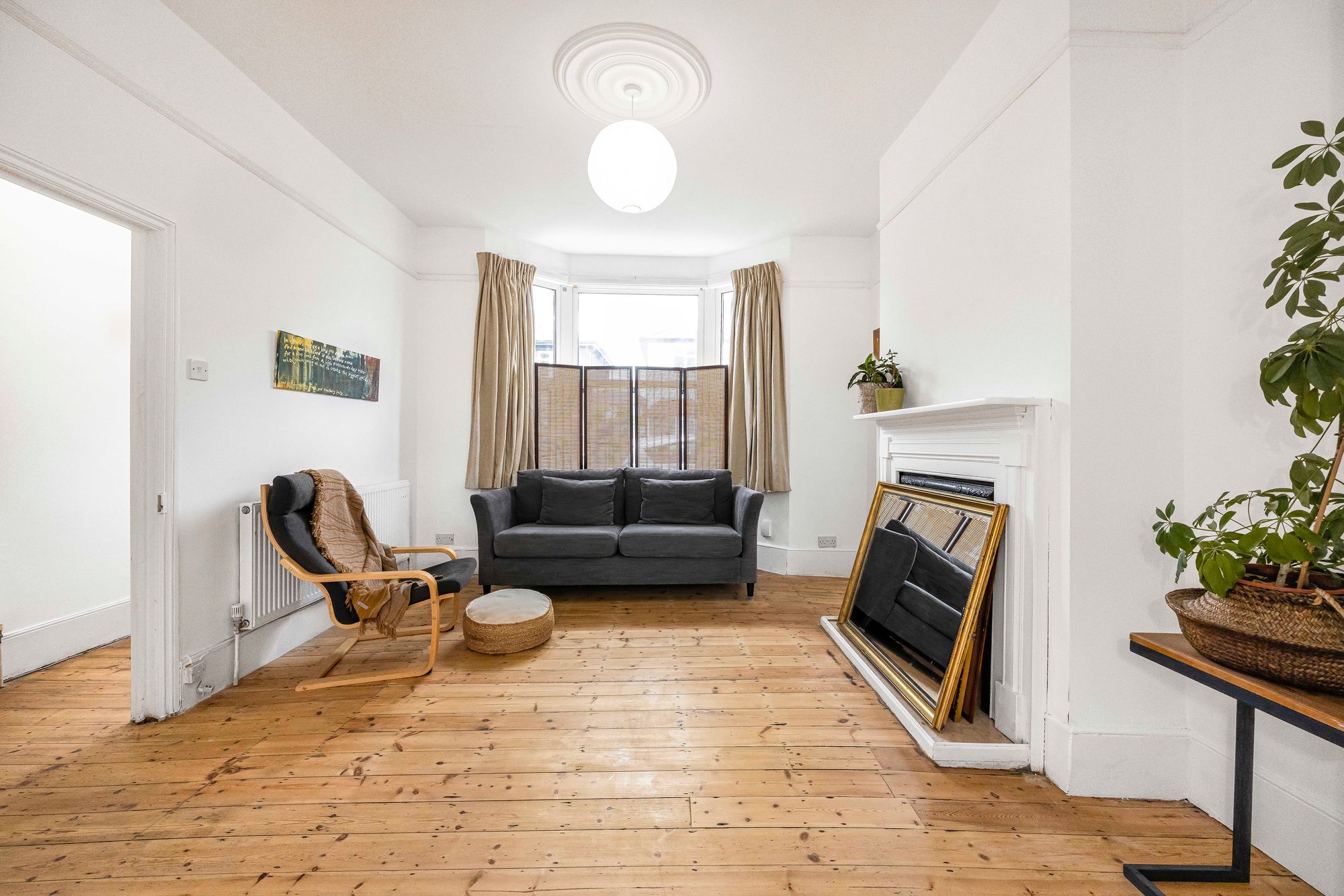 3 bed mid-terraced house for sale in Chesterfield Road, Leyton, E10  - Property Image 2