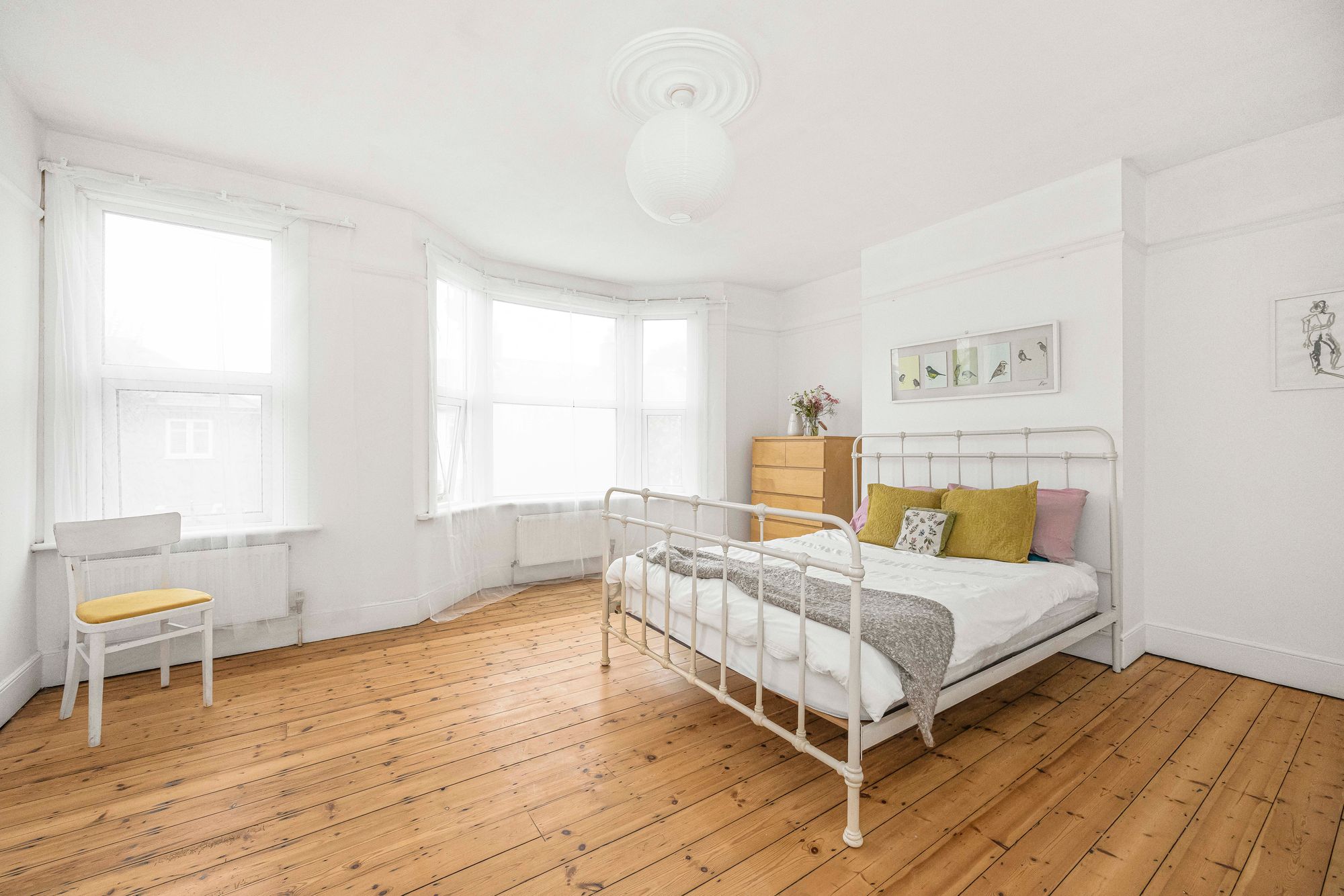 3 bed mid-terraced house for sale in Chesterfield Road, Leyton, E10  - Property Image 13