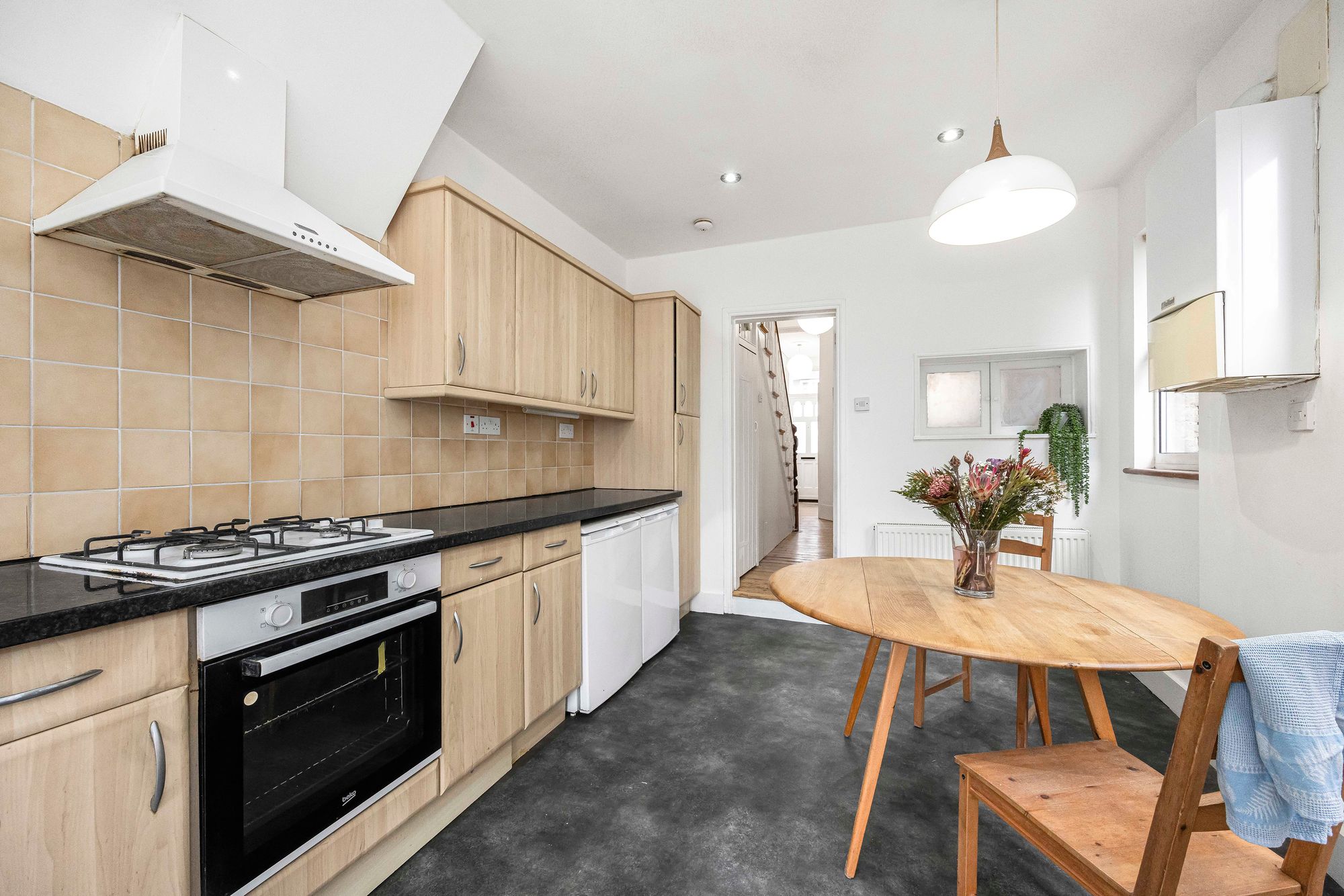 3 bed mid-terraced house for sale in Chesterfield Road, Leyton, E10  - Property Image 7