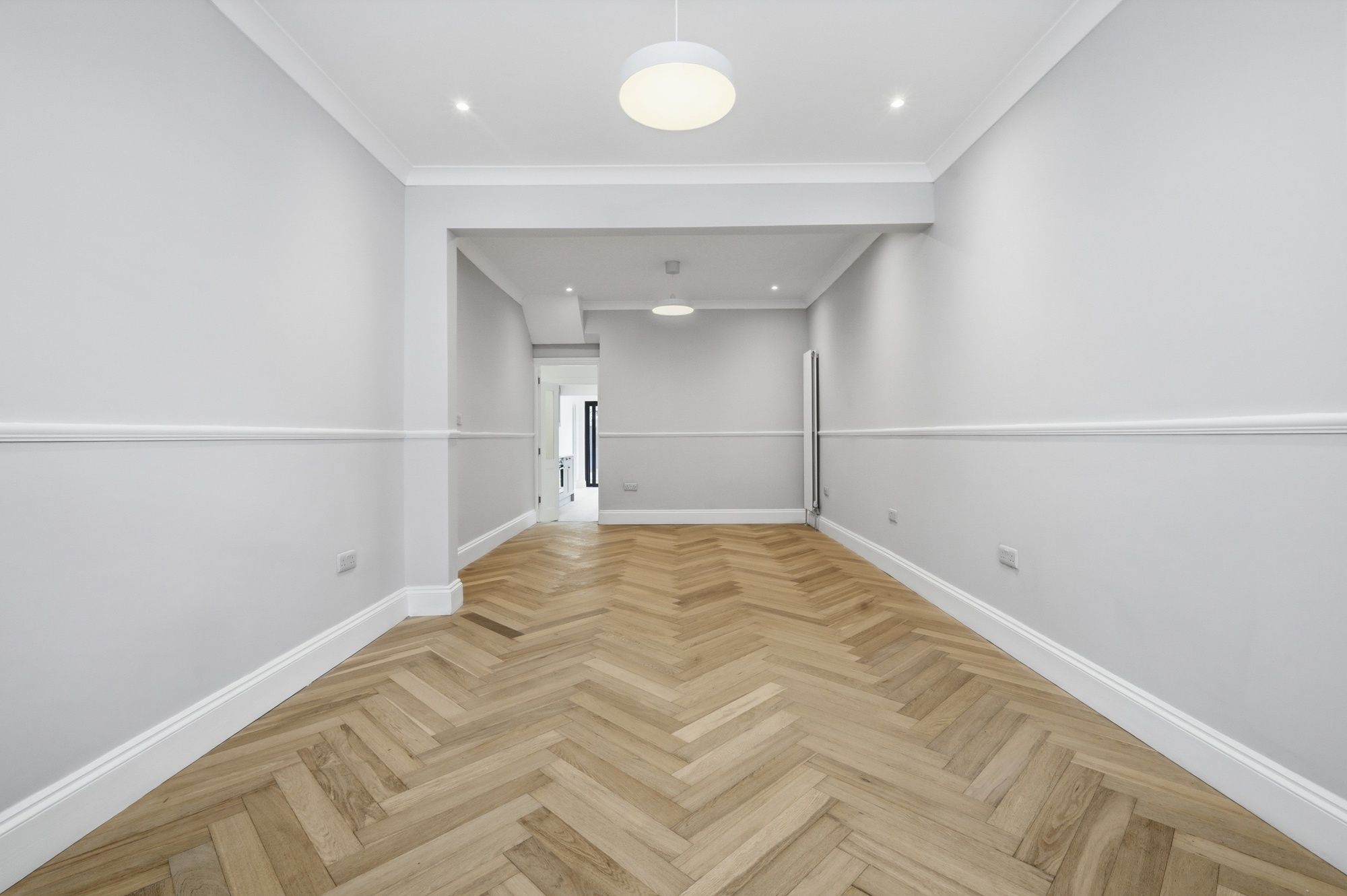 5 bed mid-terraced house for sale in Chichester Road, Leytonstone, E11 4