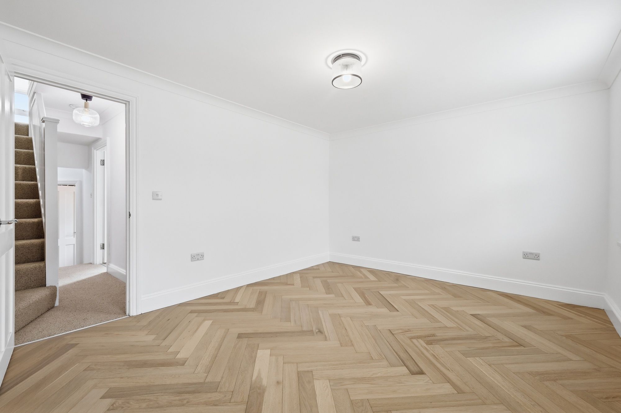 5 bed mid-terraced house for sale in Chichester Road, Leytonstone, E11 18