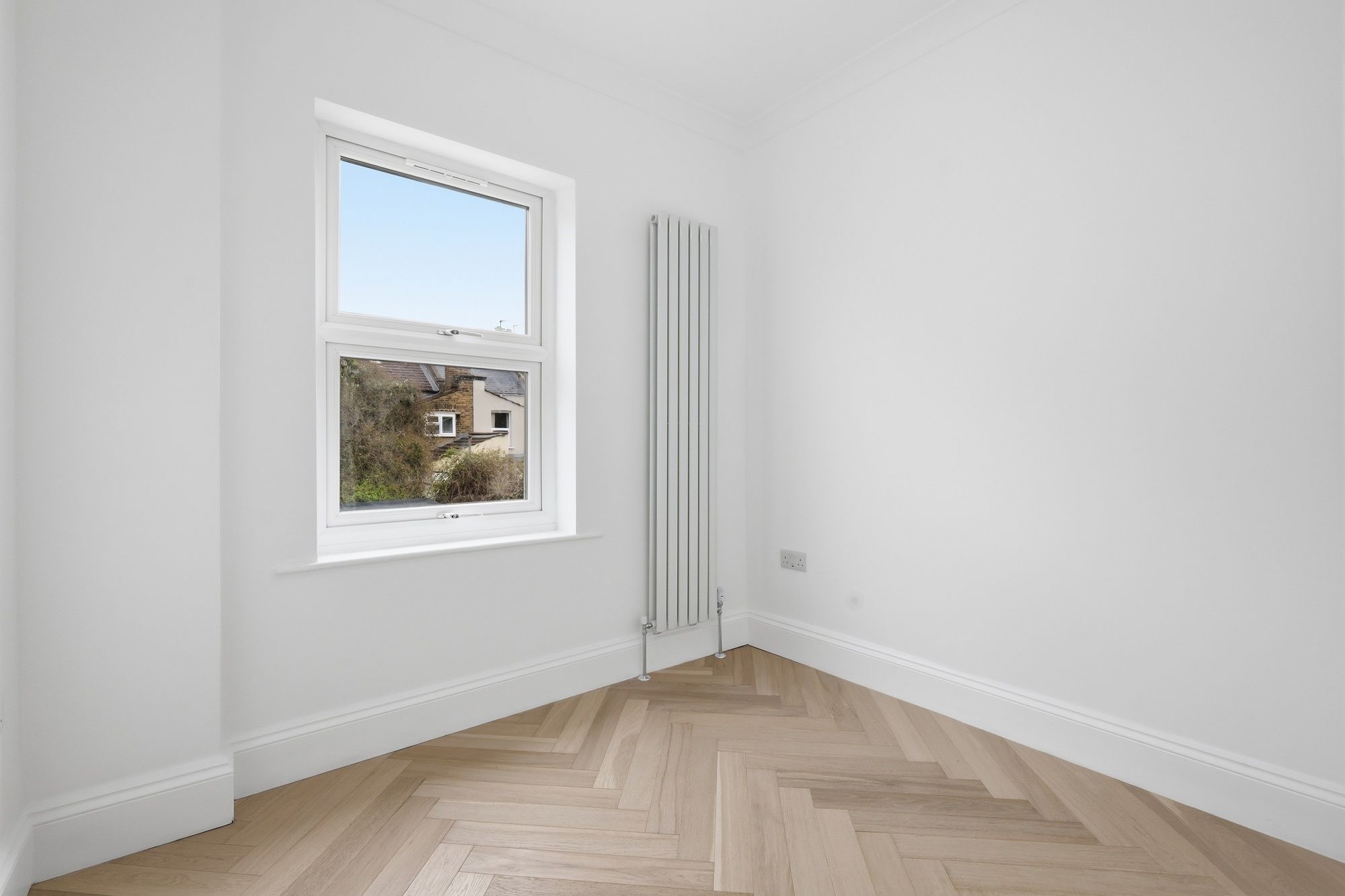 5 bed mid-terraced house for sale in Chichester Road, Leytonstone, E11  - Property Image 30