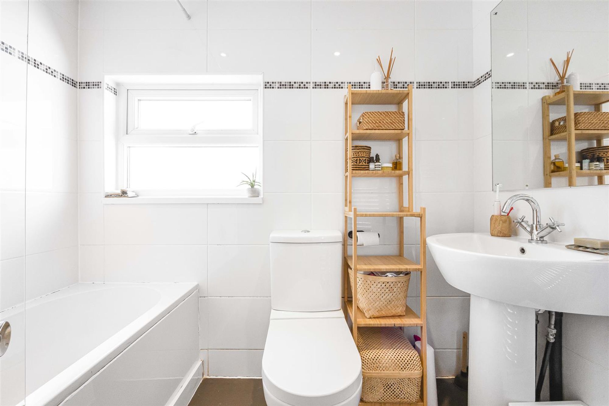 3 bed terraced house for sale in Leyton Park Road, Leyton E10  - Property Image 17