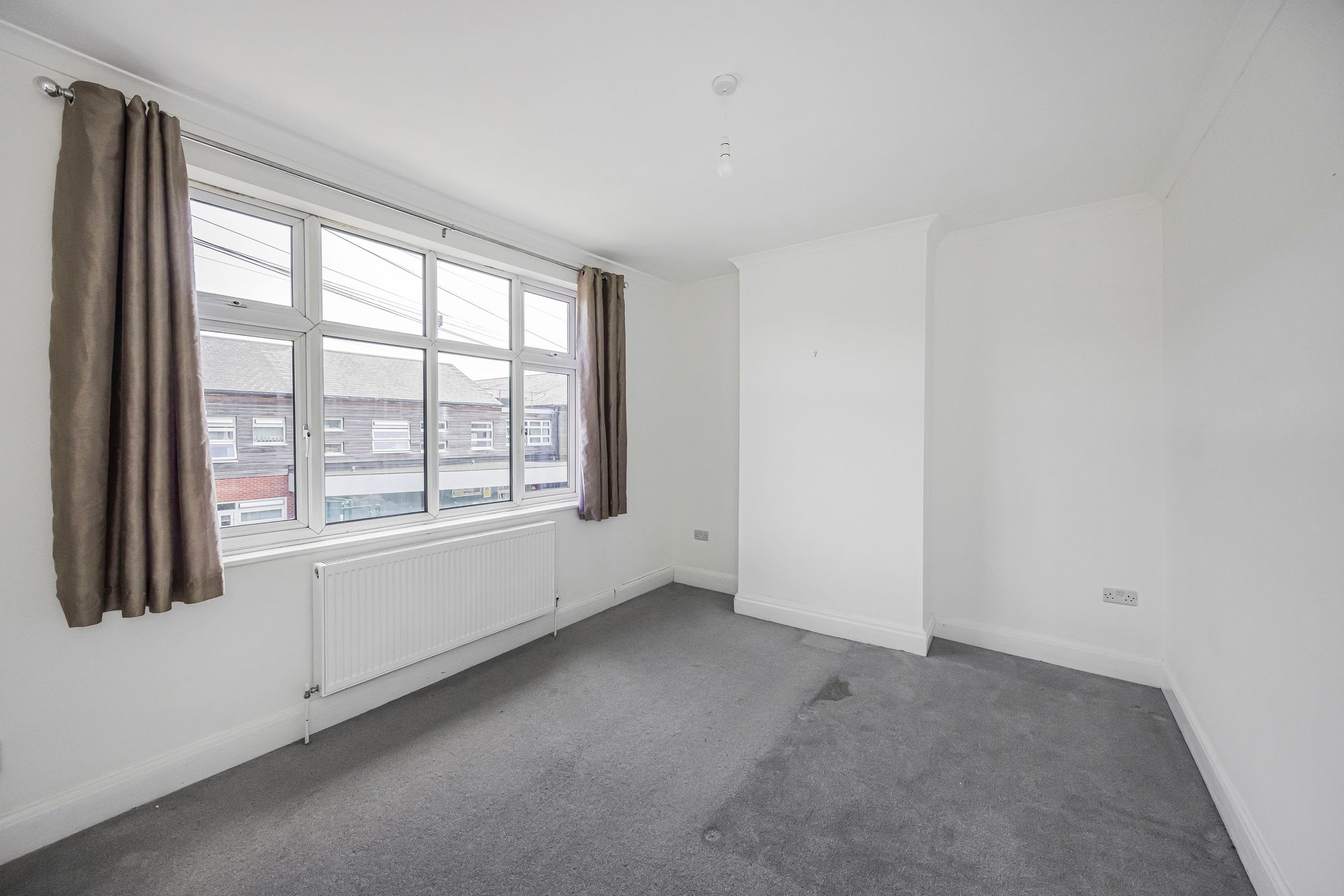 2 bed flat for sale in Park Road, Leyton, E10 5