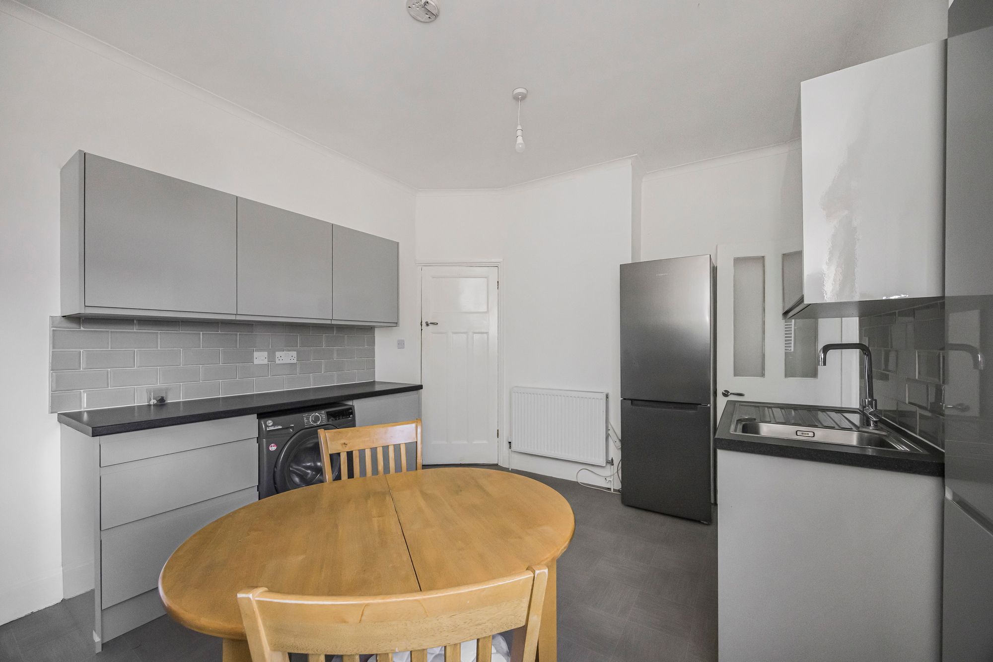 2 bed flat for sale in Park Road, Leyton, E10 3